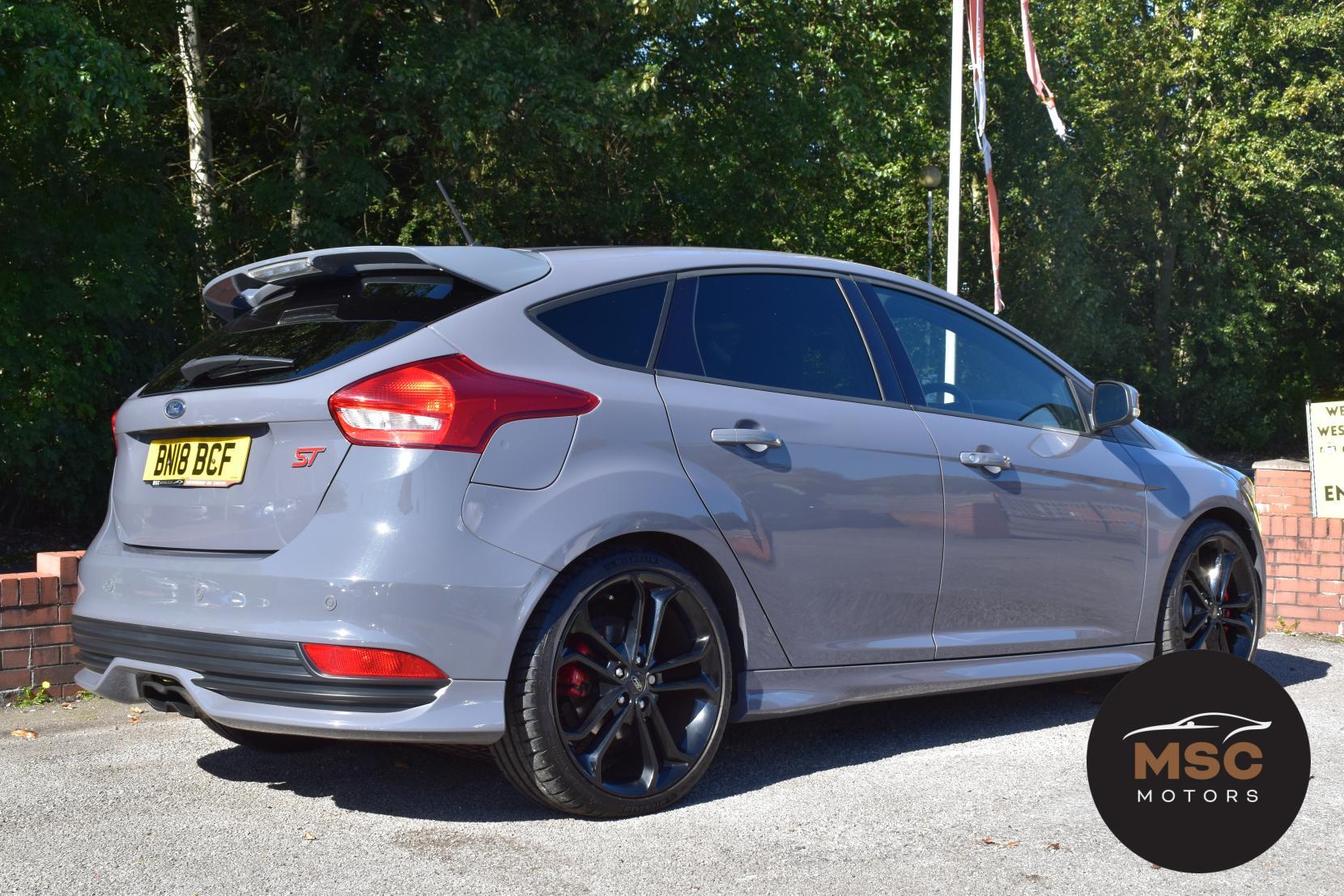 Ford Focus view 20