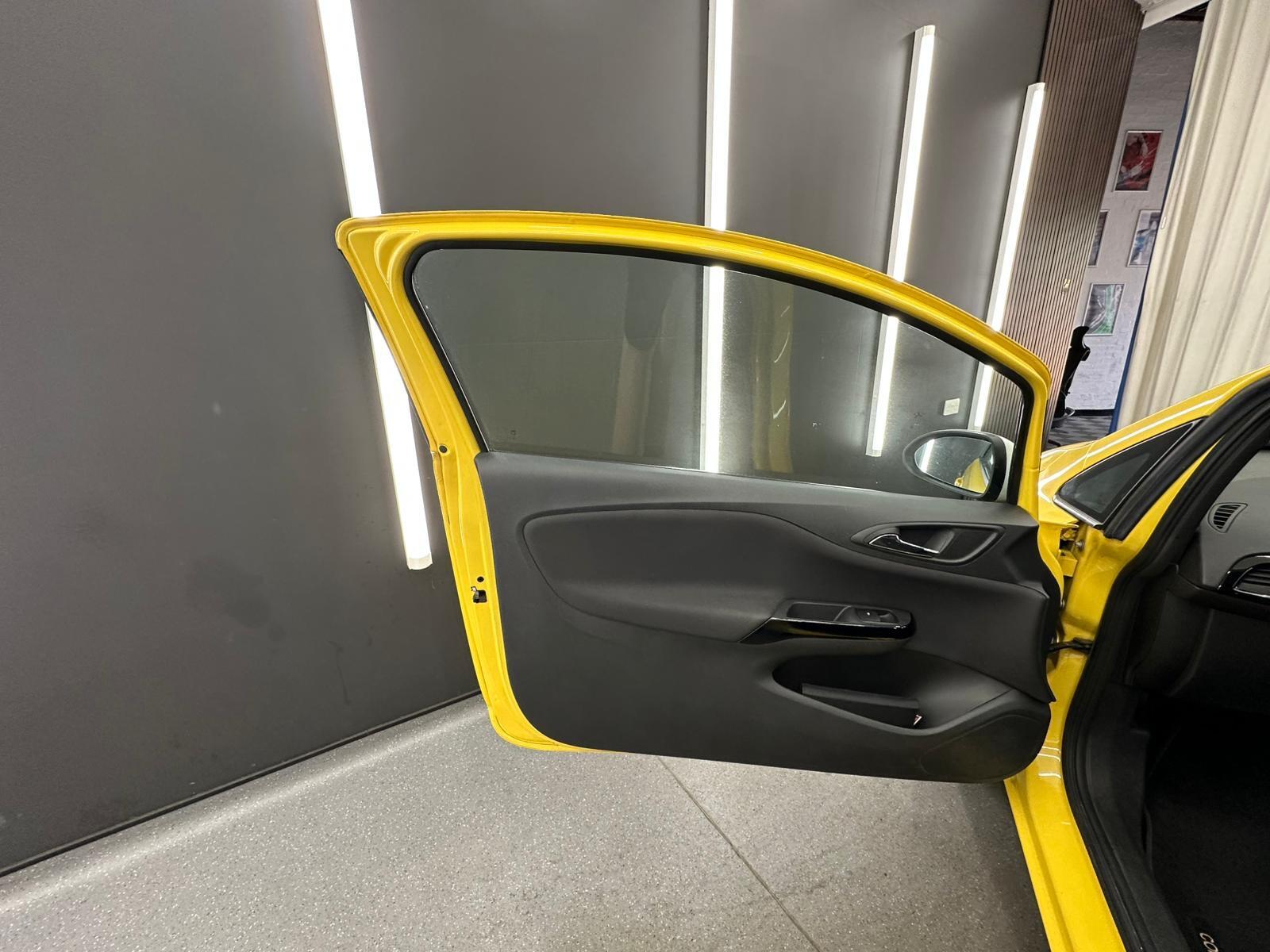 Vauxhall Corsa view 18