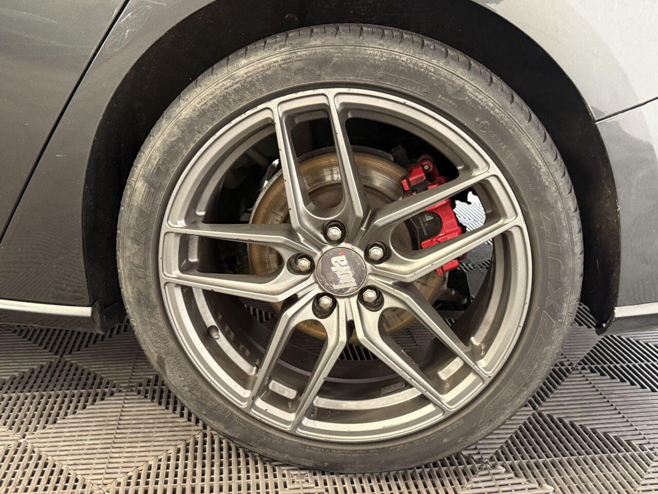 Ford Focus view 21