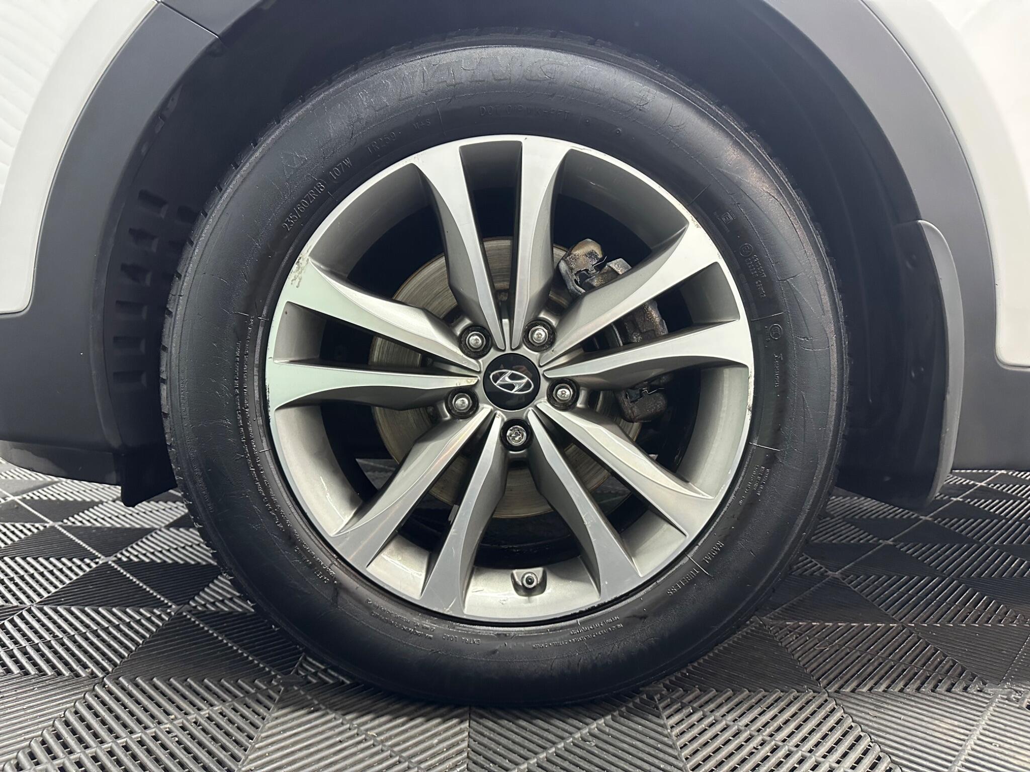 Hyundai Santa Fe view 20