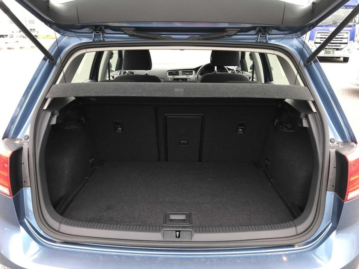 Volkswagen Golf view 7