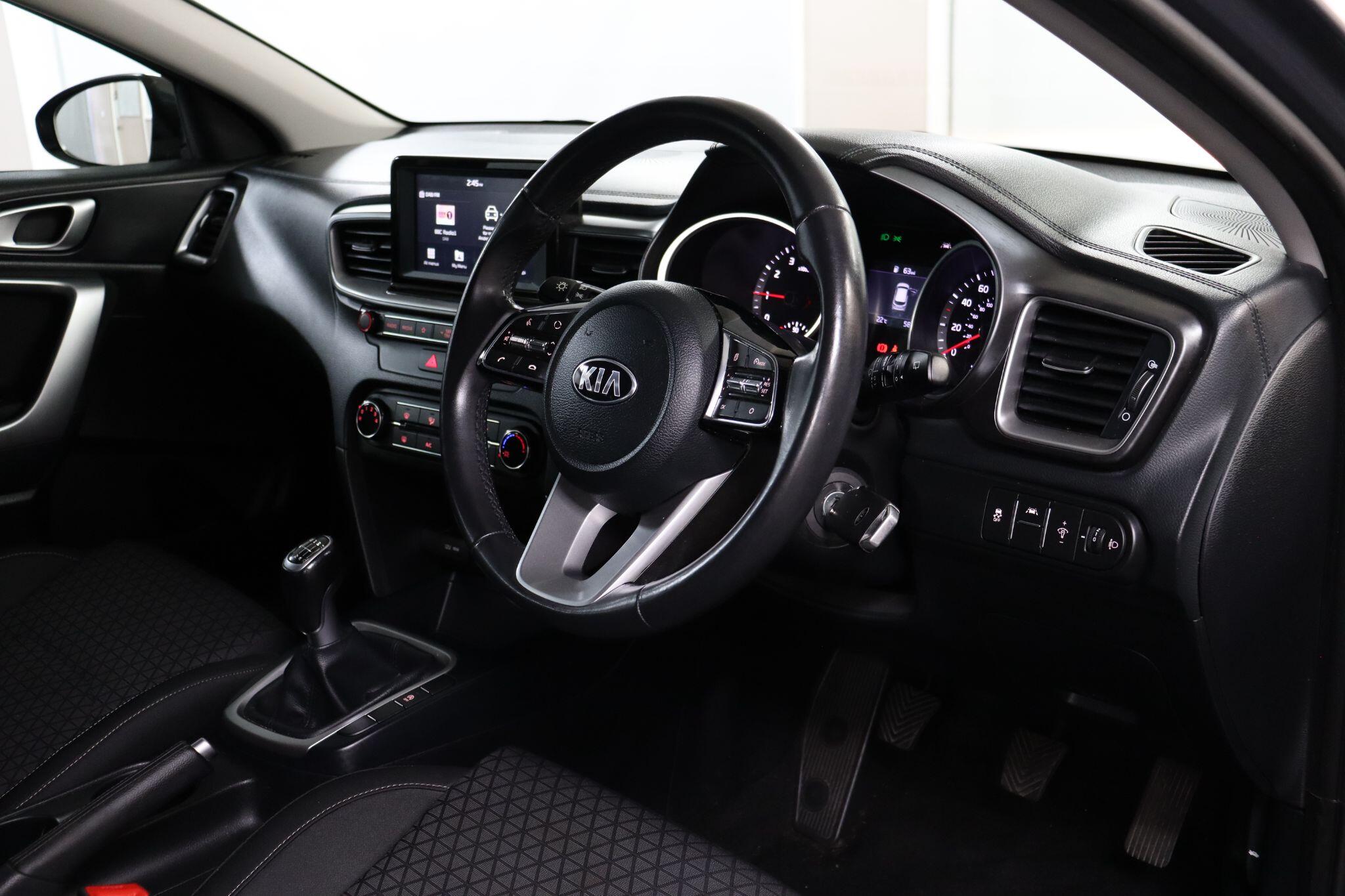 Kia Ceed view 5