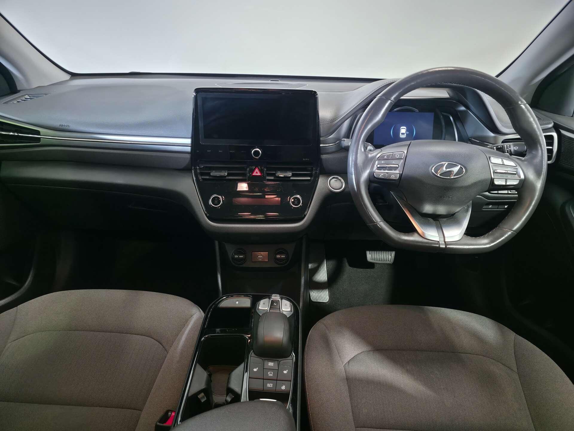 Hyundai Ioniq view 16