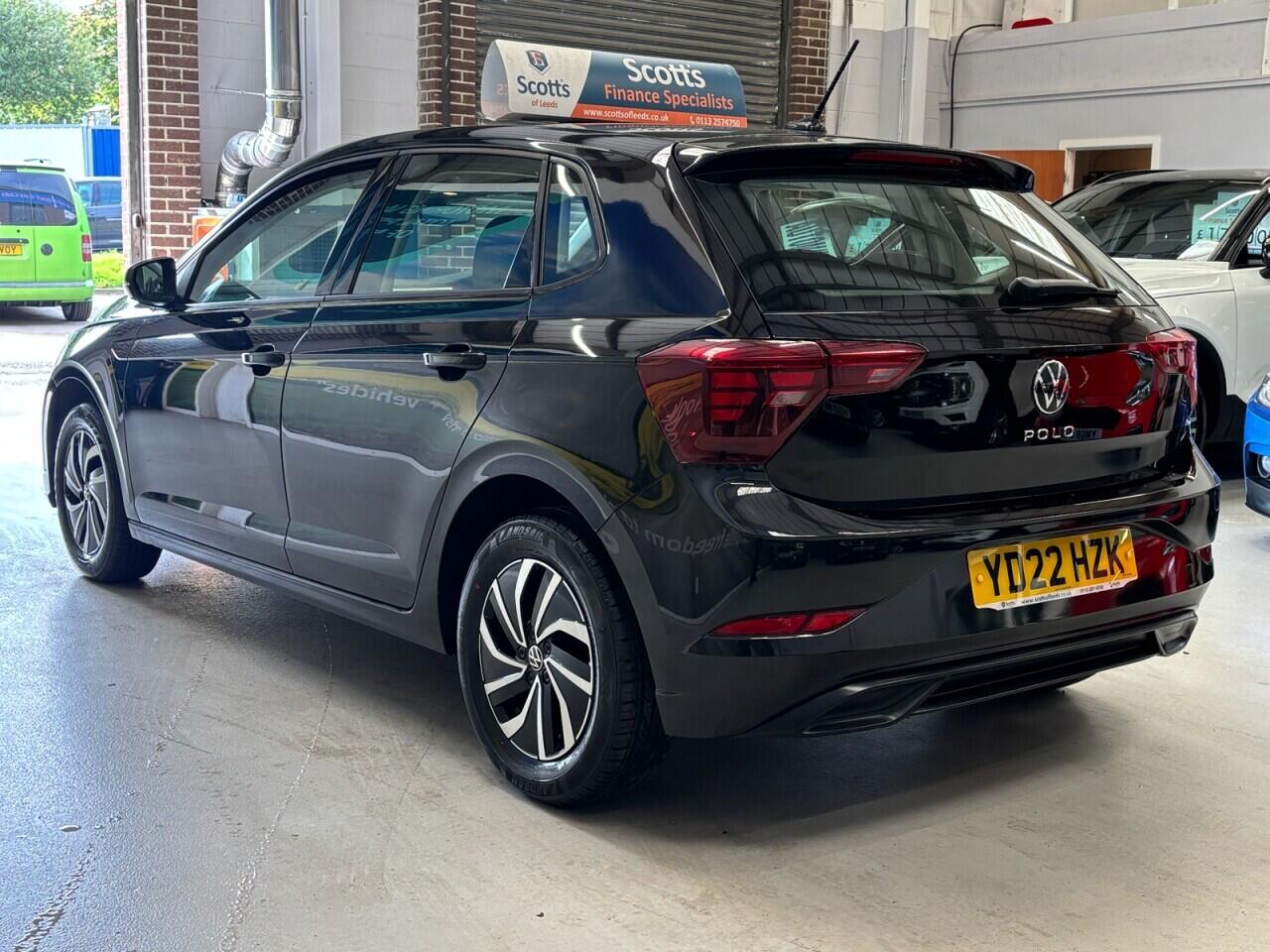 Volkswagen Polo view 7