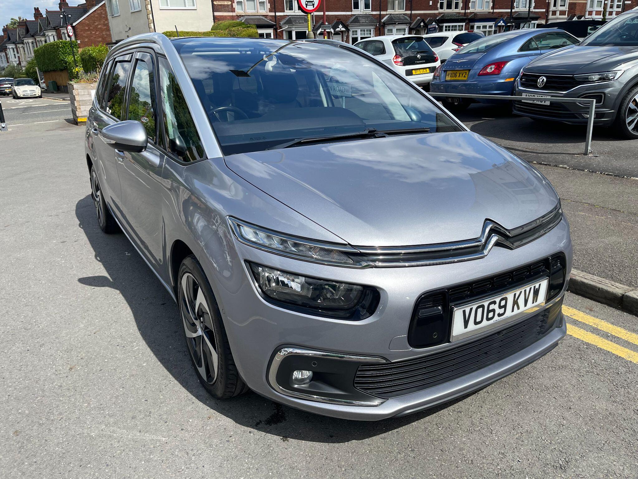 Citroen Grand C4 Spacetourer view 6