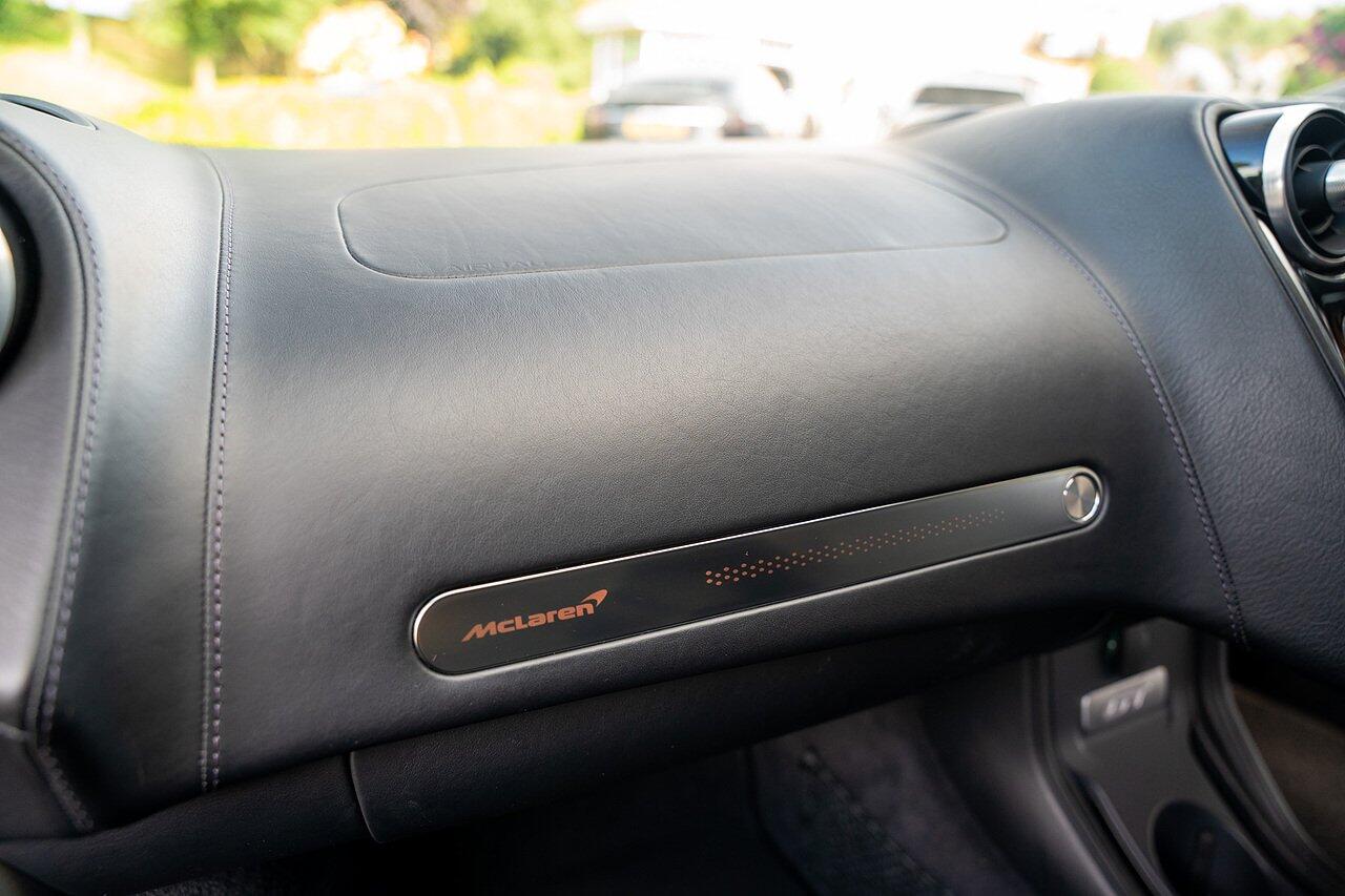 McLaren GT view 74