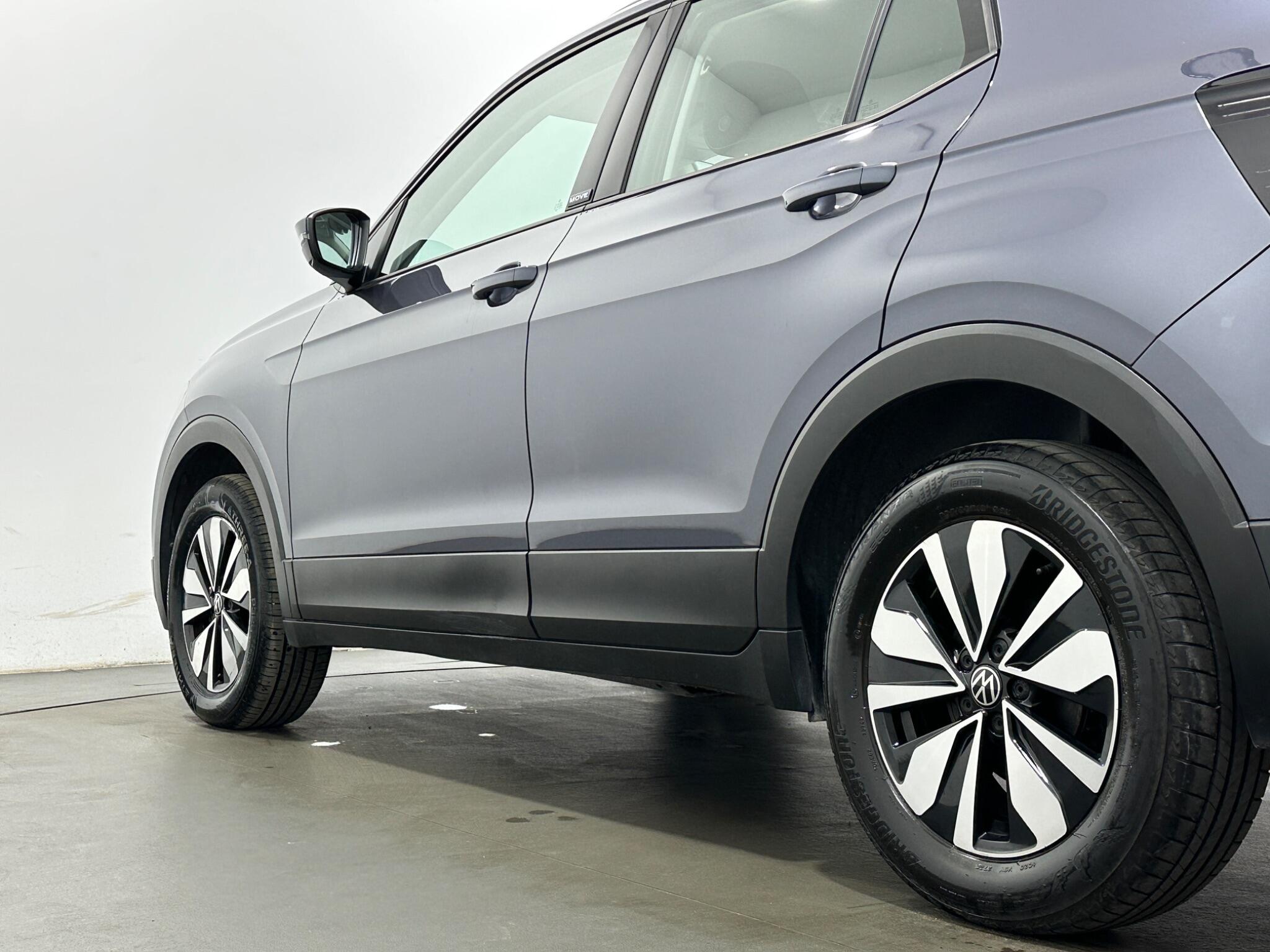 Volkswagen T-Cross view 48