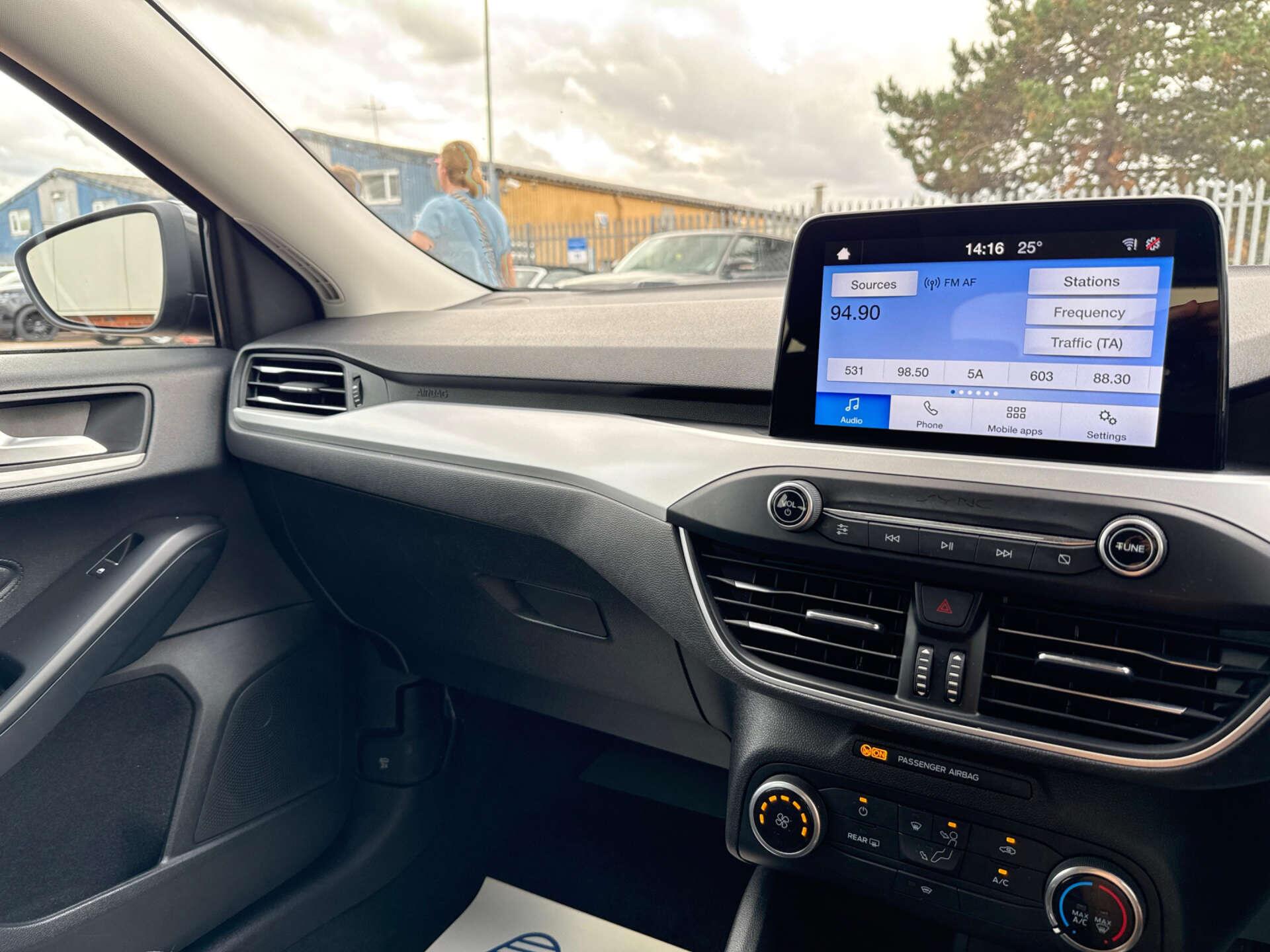 Ford Focus view 61