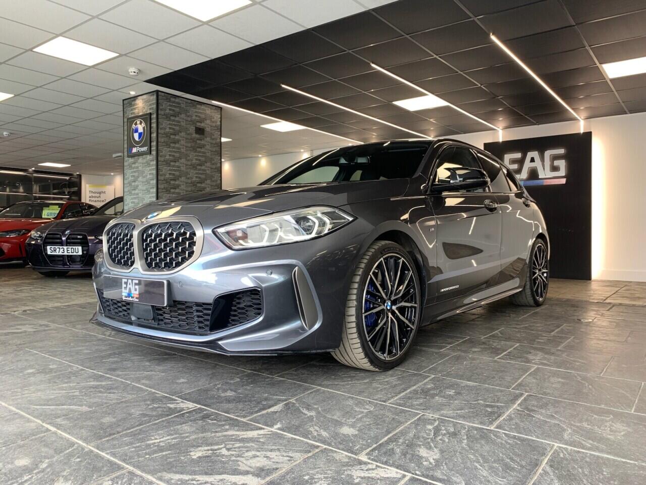 BMW 1 Series view 10