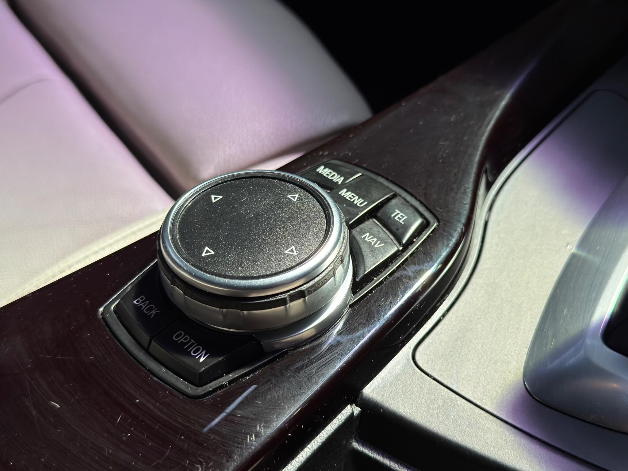 BMW 3 Series view 33