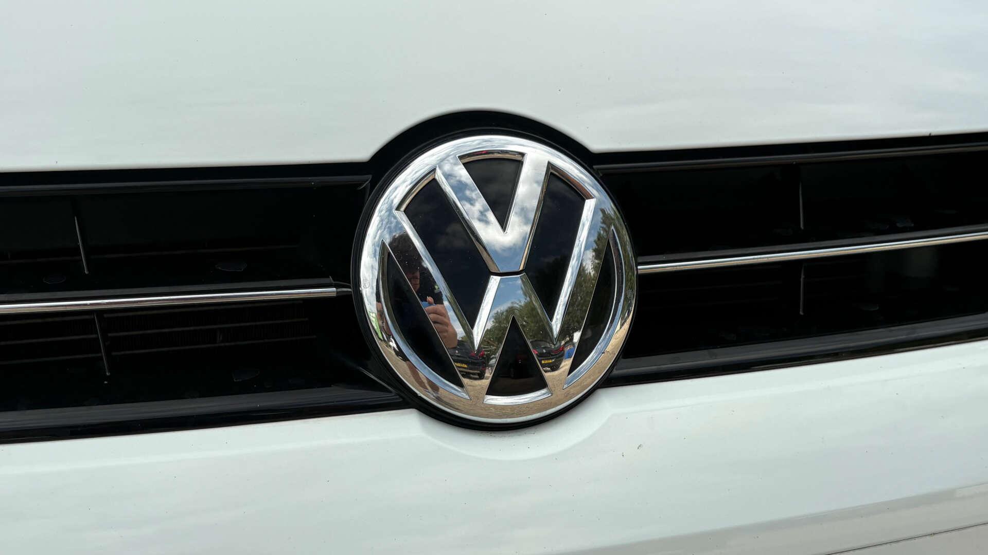 Volkswagen Polo view 42
