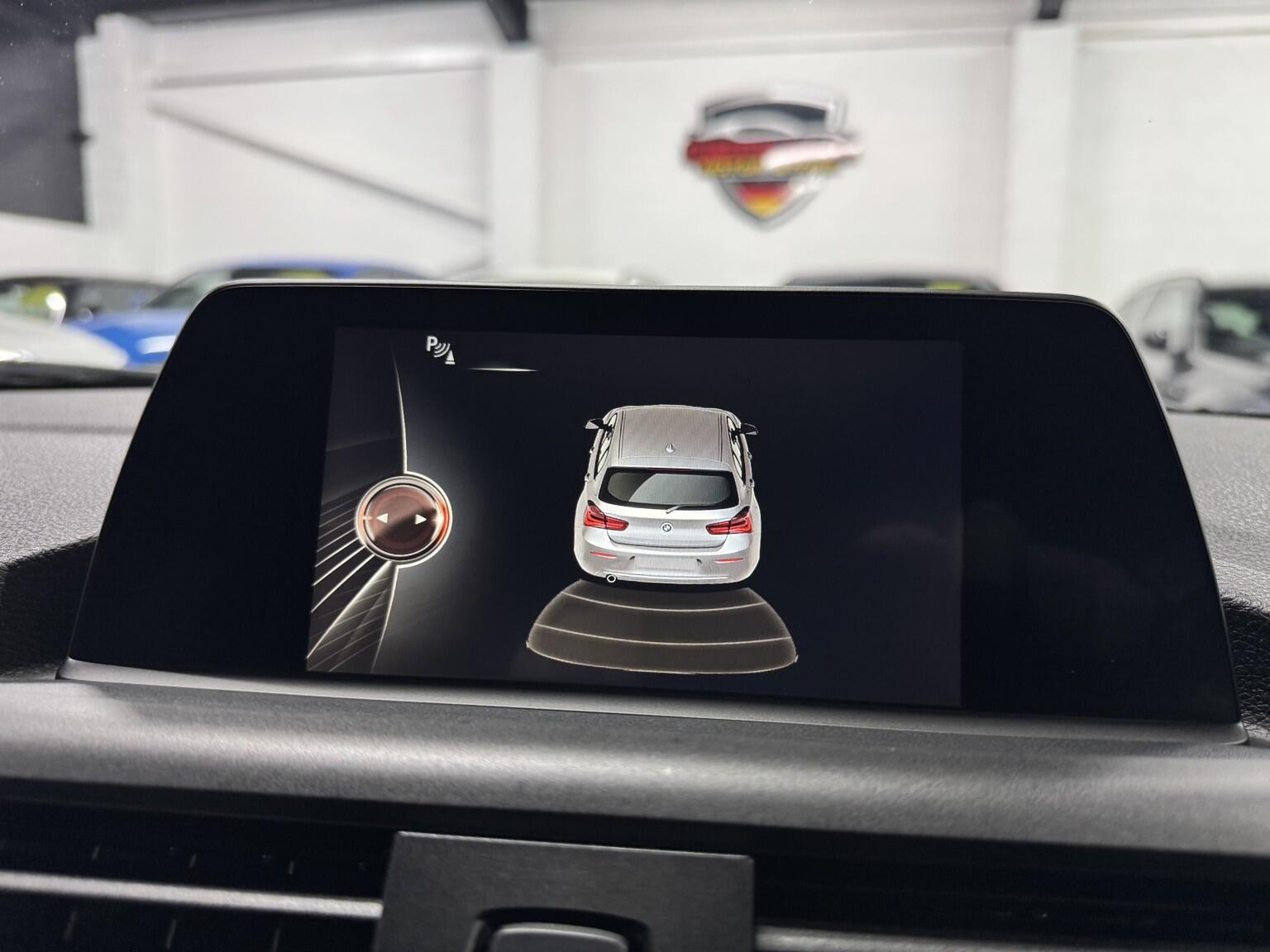 BMW 1 Series view 26