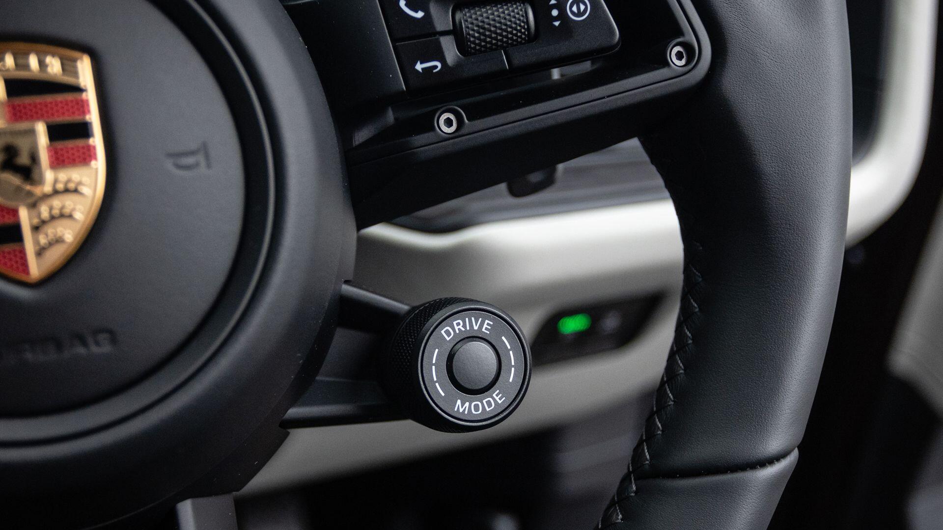 Porsche Cayenne view 13