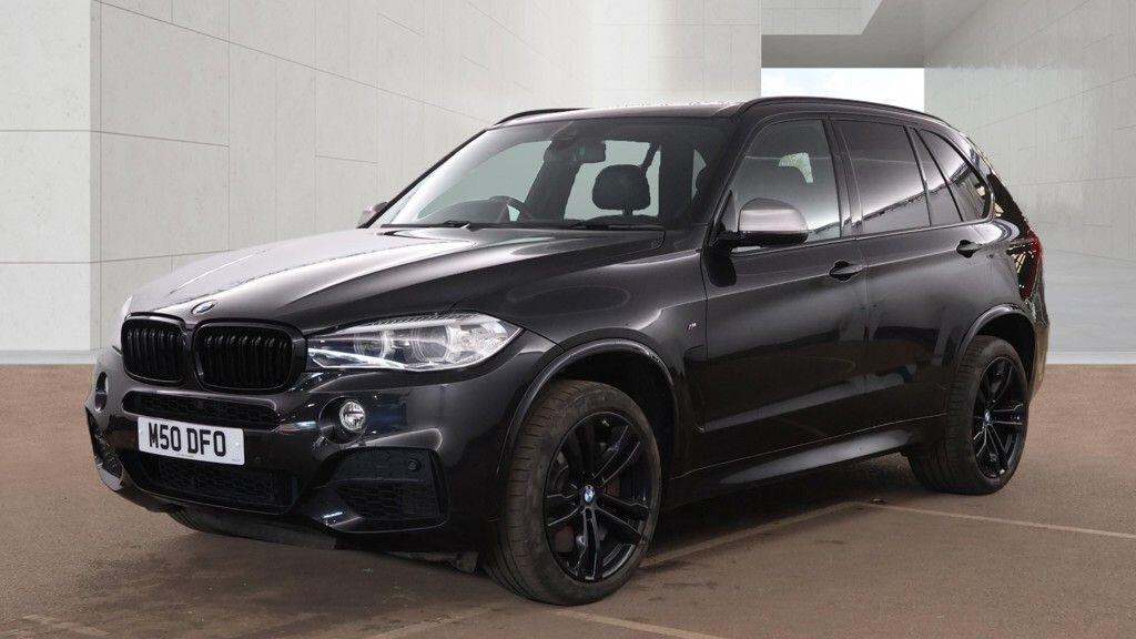 BMW X5 view 8