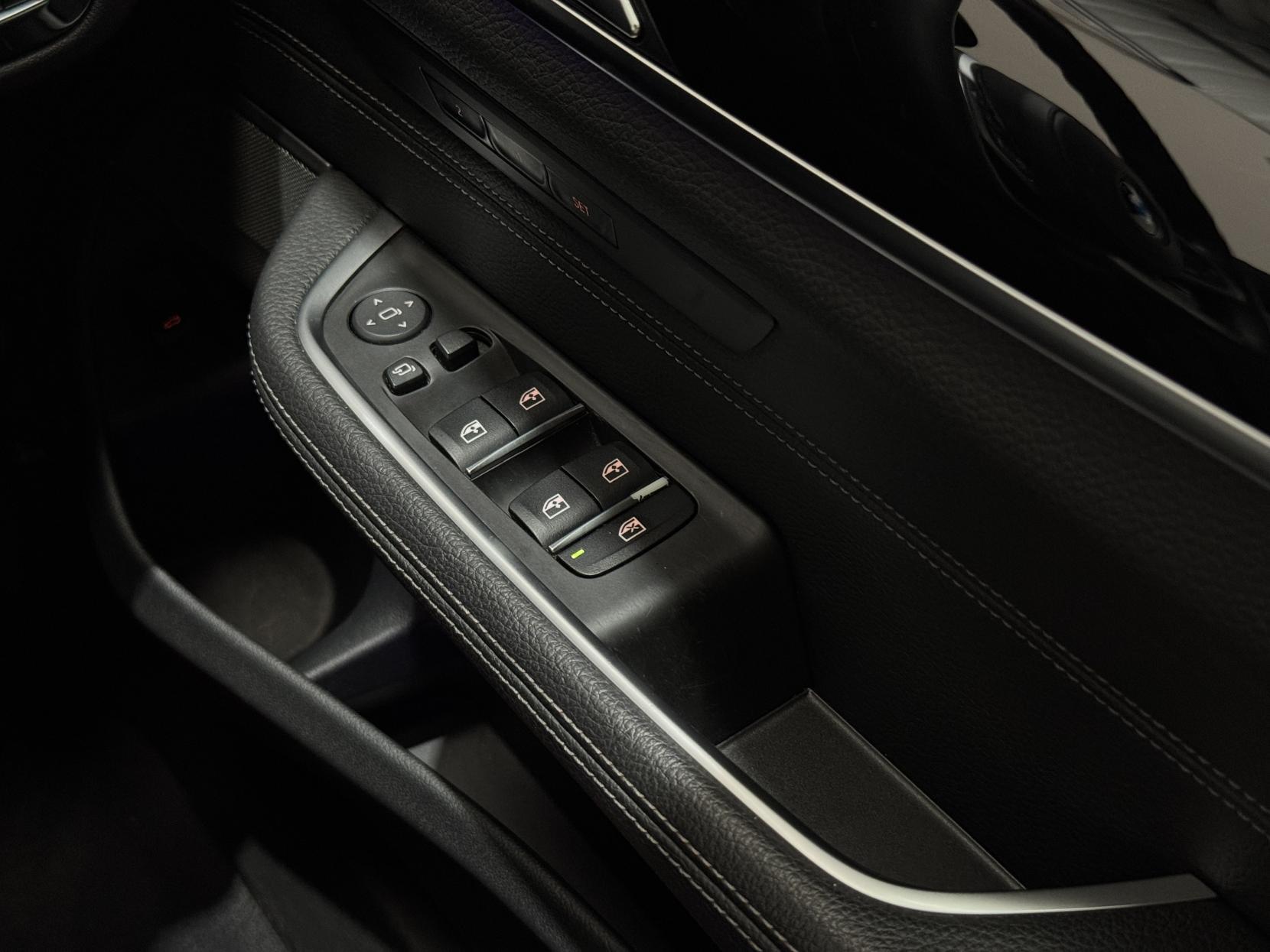 BMW 6 Series view 58