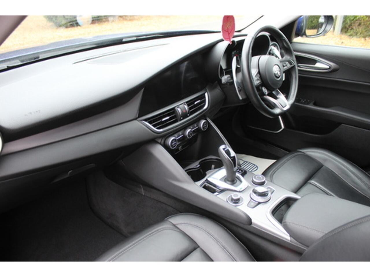 Alfa Romeo Giulia view 14