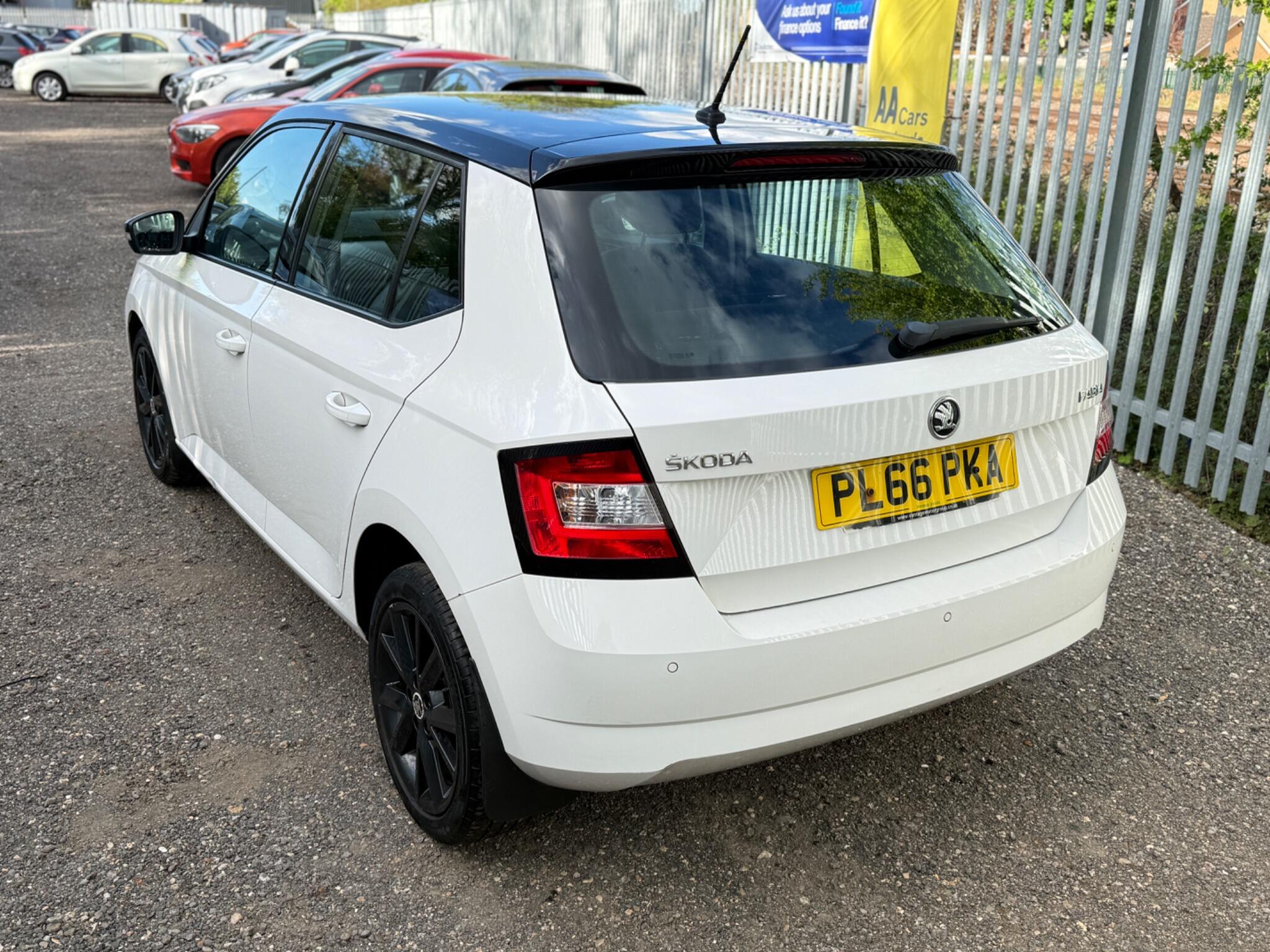 2016 Skoda Fabia image 9