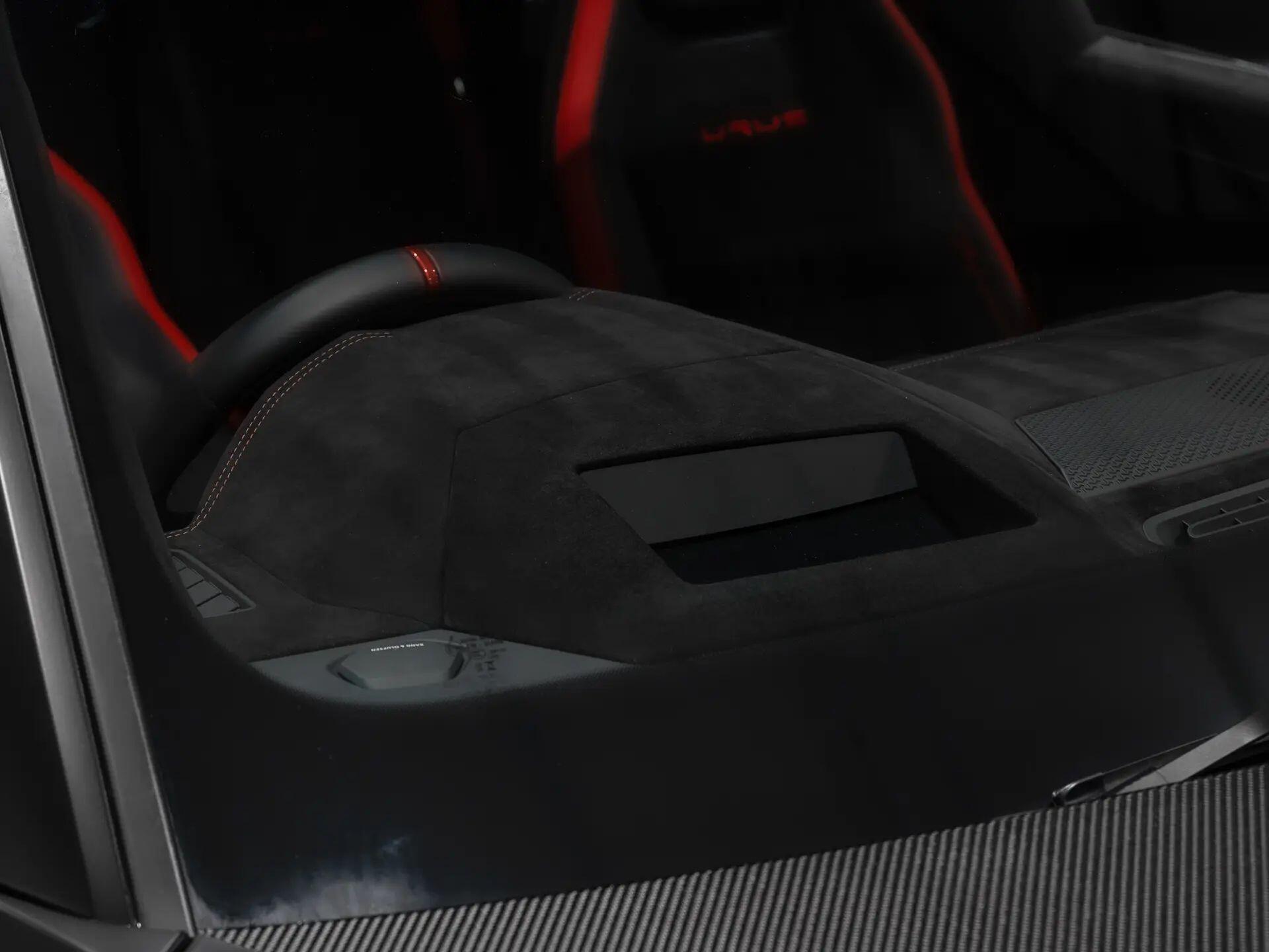 Lamborghini Urus view 18