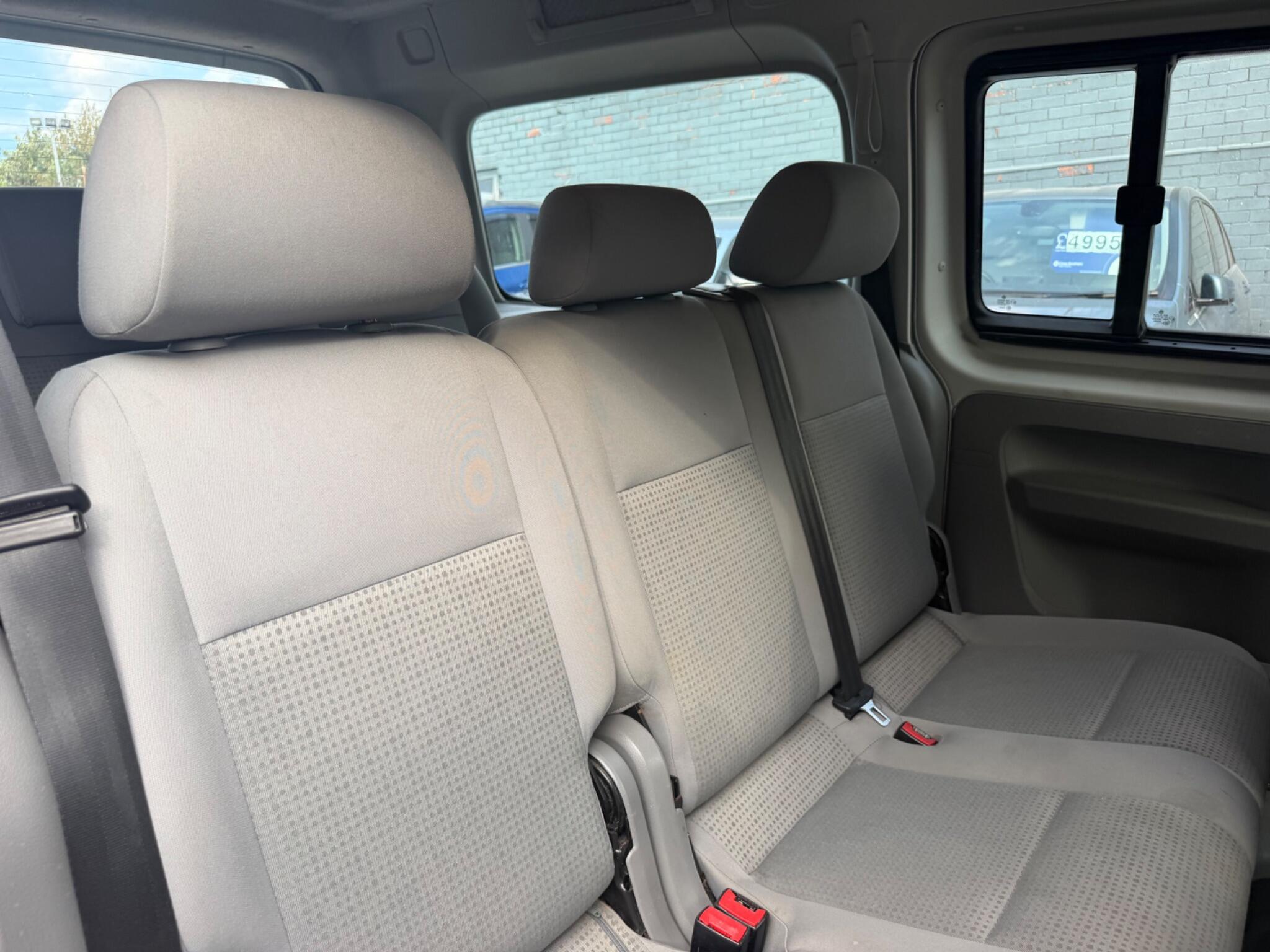 Volkswagen Caddy Maxi Life view 19