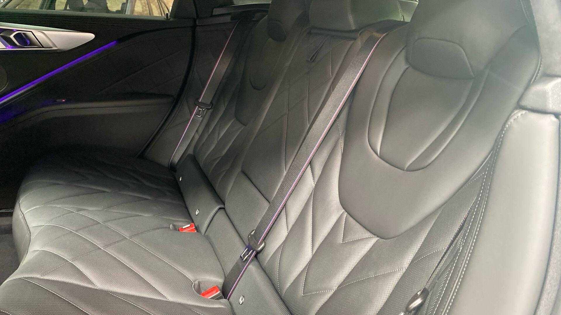 BMW XM view 15