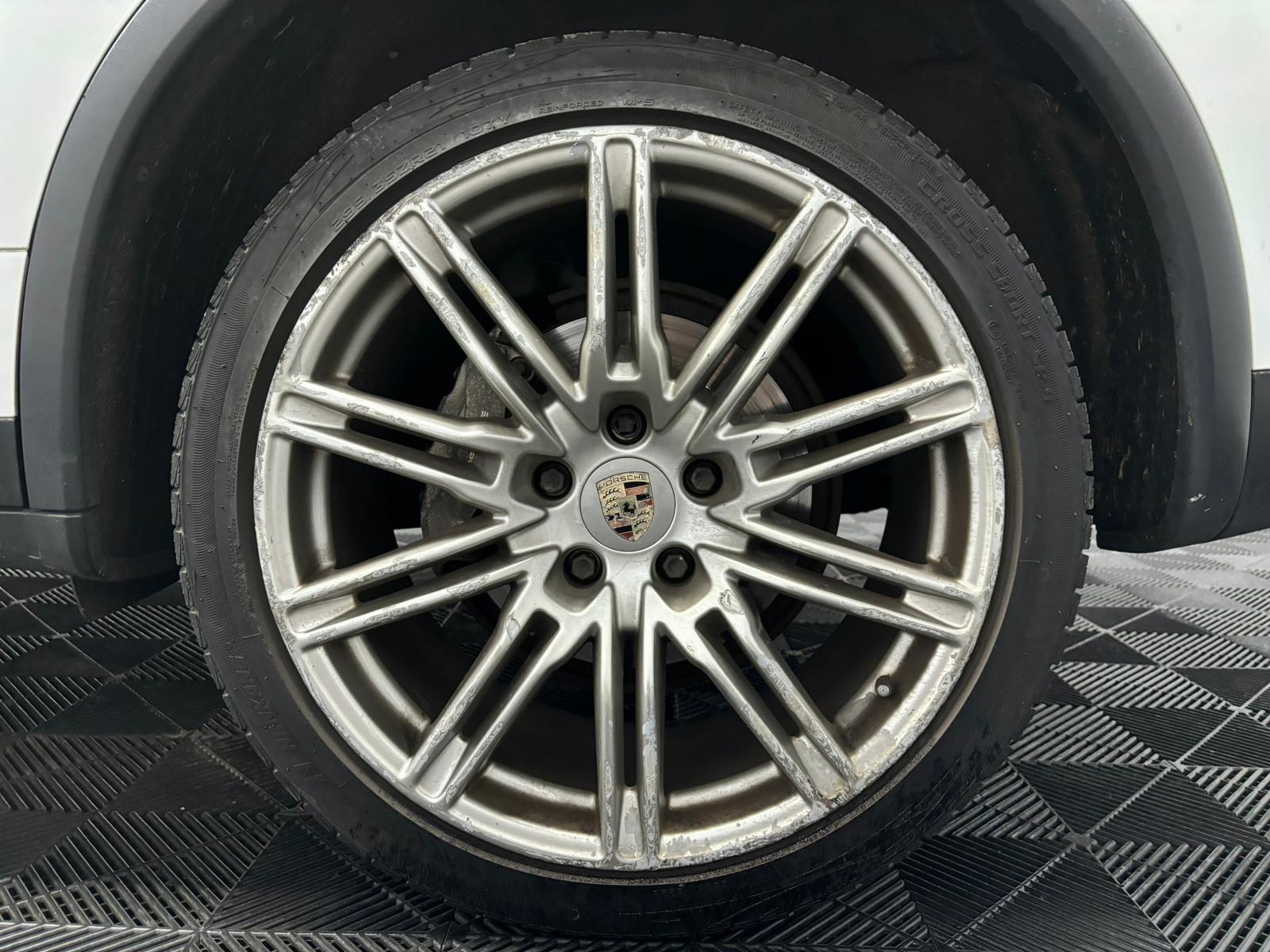 Porsche Cayenne view 30