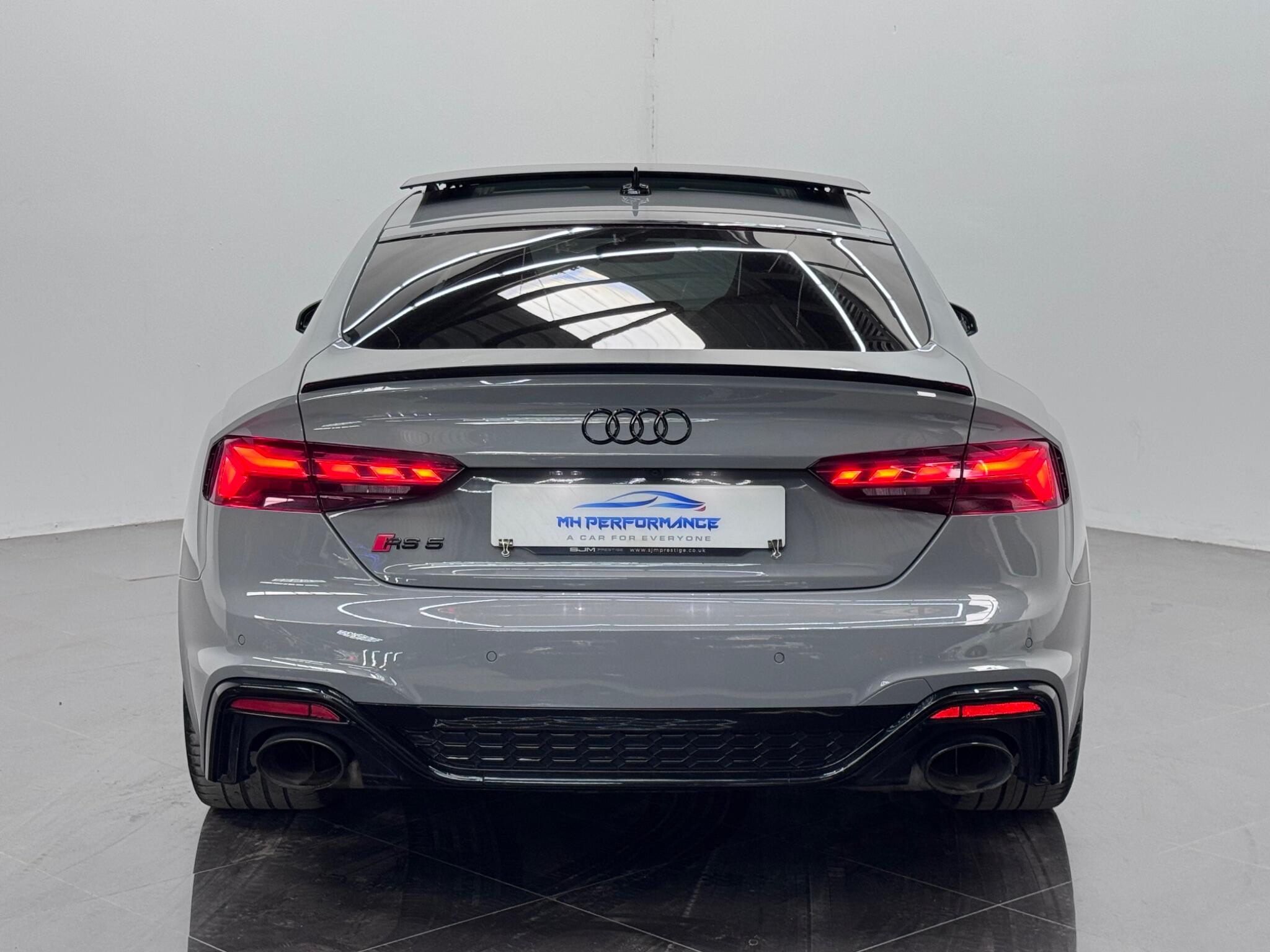 Audi RS5 view 80