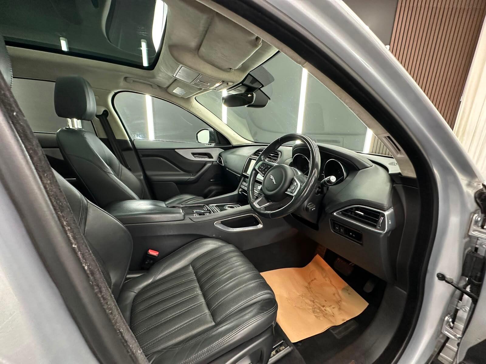 Jaguar F-Pace view 23