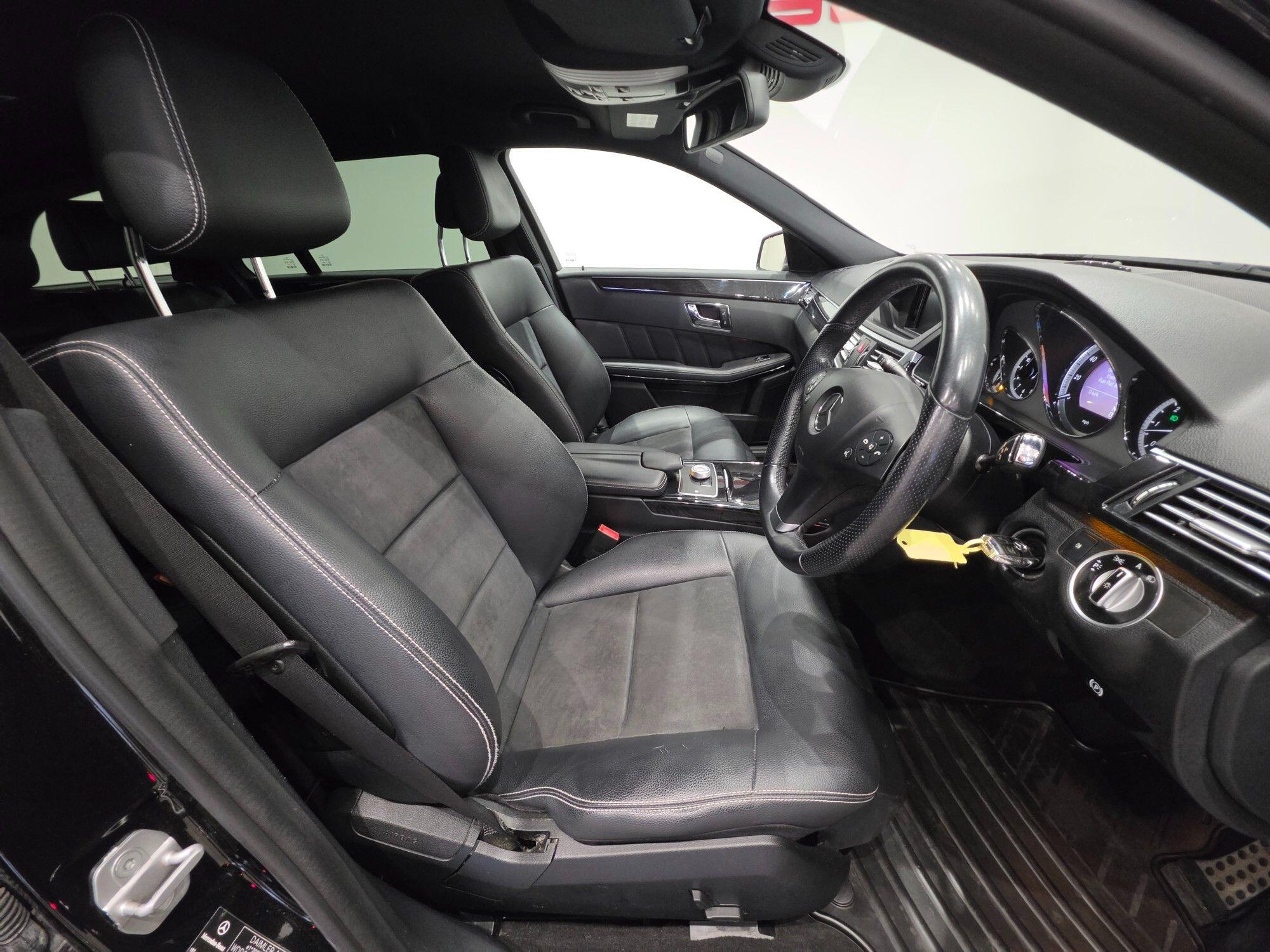 Mercedes-Benz E-Class view 25
