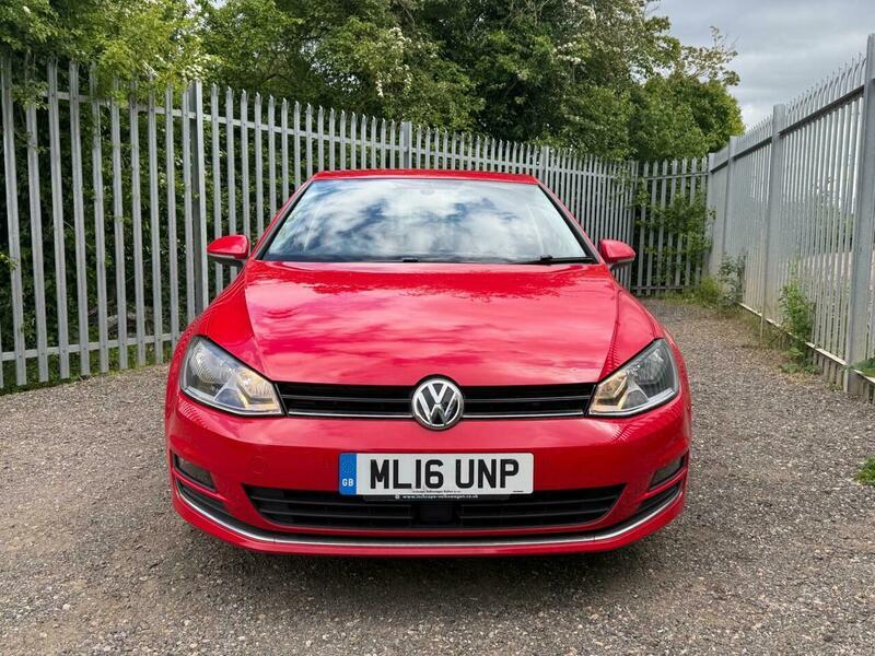 2016 Volkswagen Golf image 6
