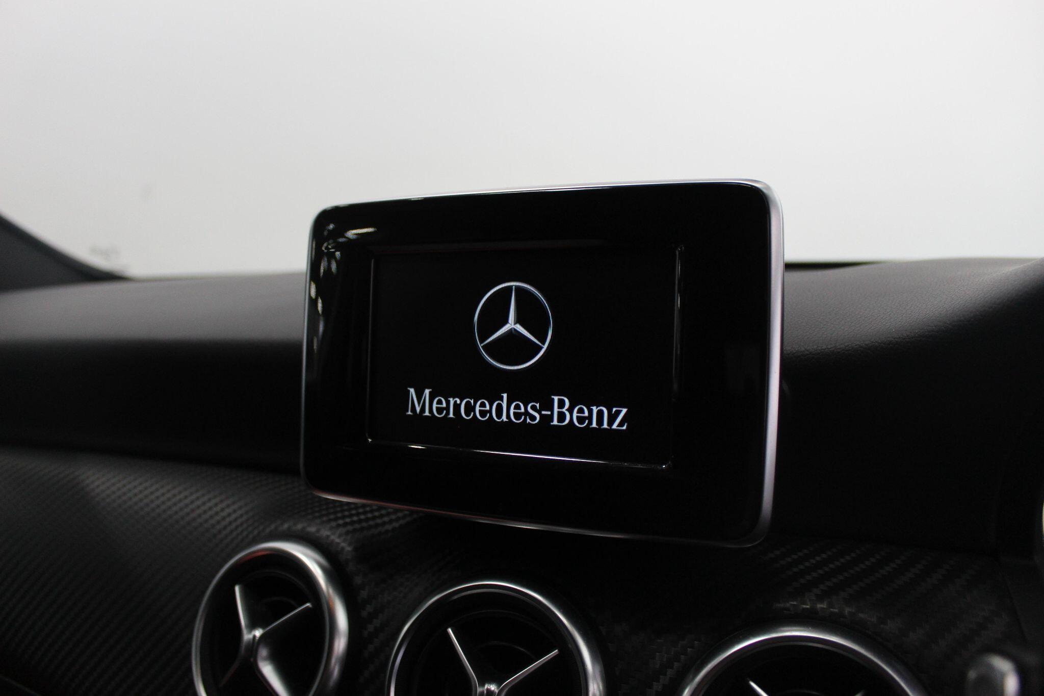 Mercedes-Benz A-Class view 32