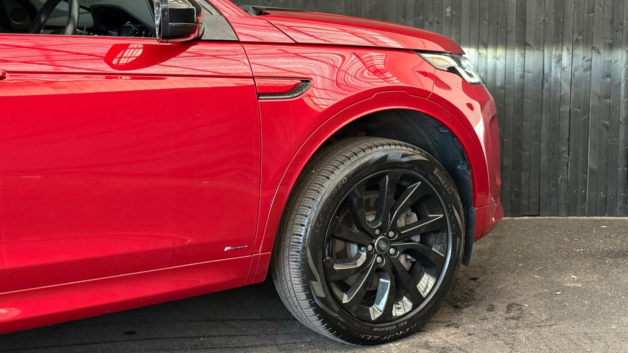 Land Rover Discovery Sport view 16