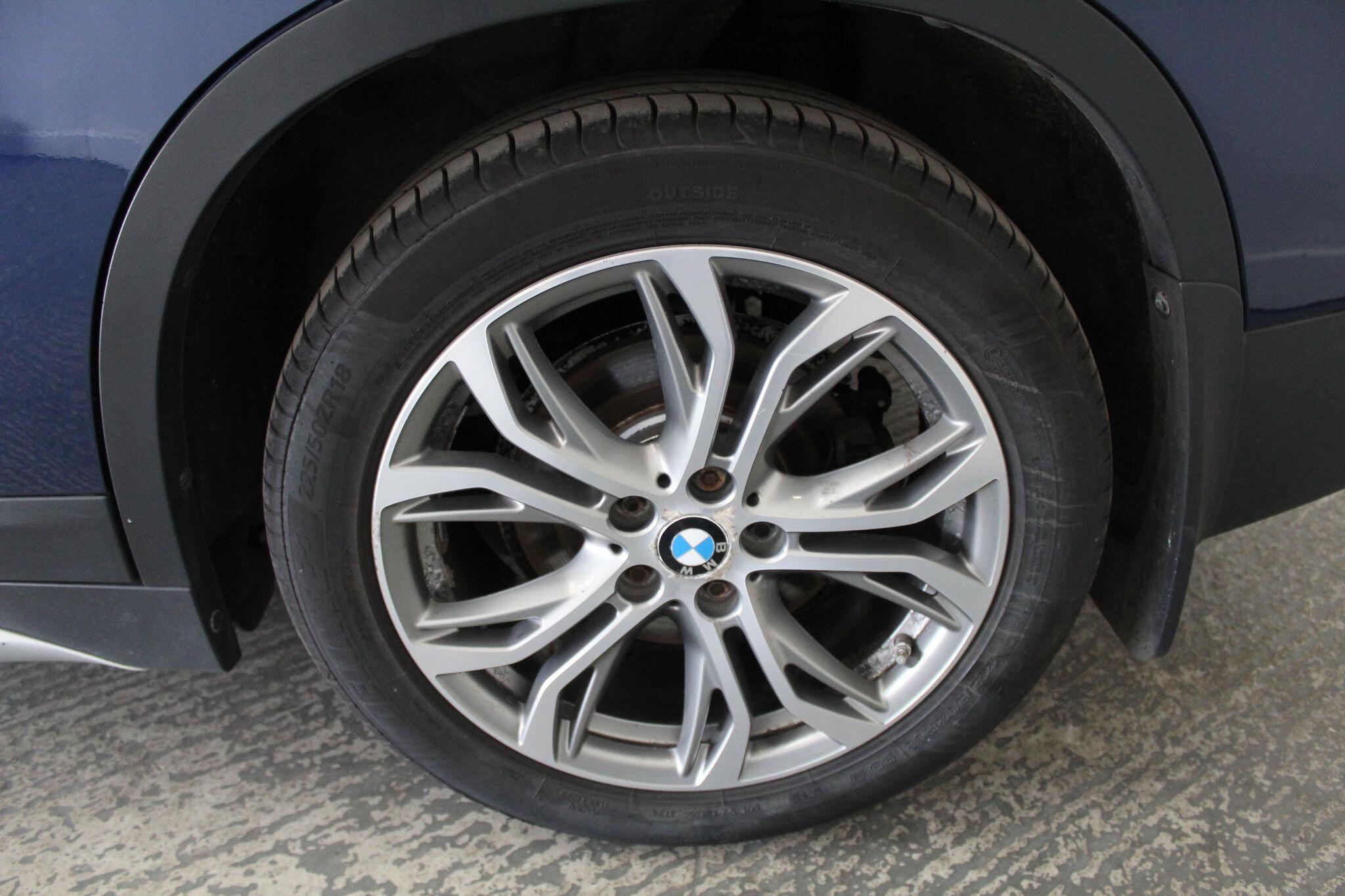 BMW X1 view 57