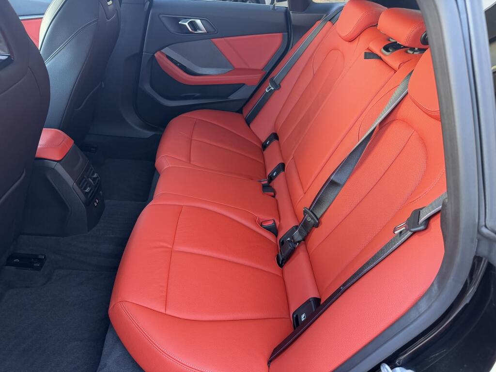 BMW 2 Series view 11