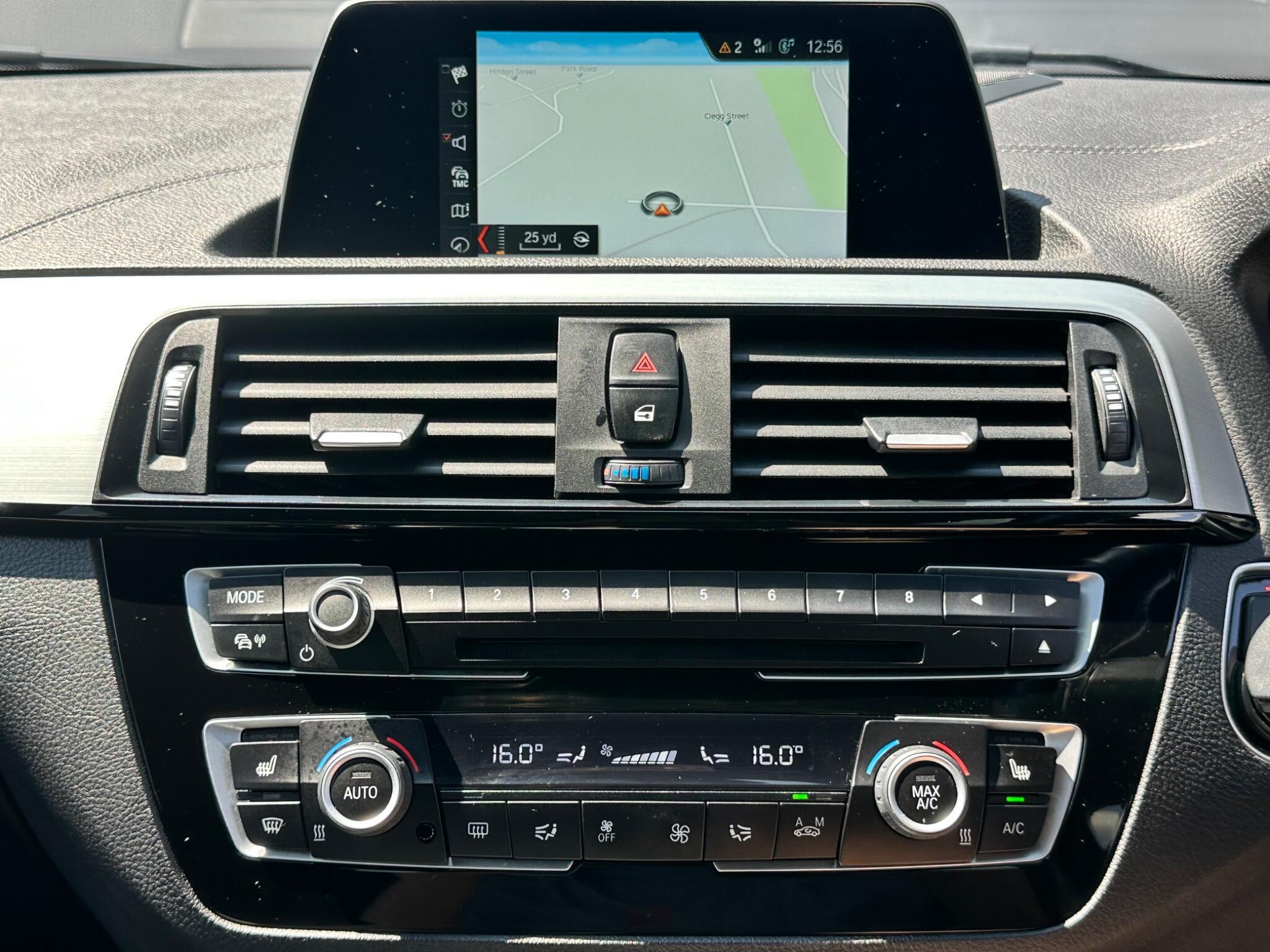BMW 1 Series view 23