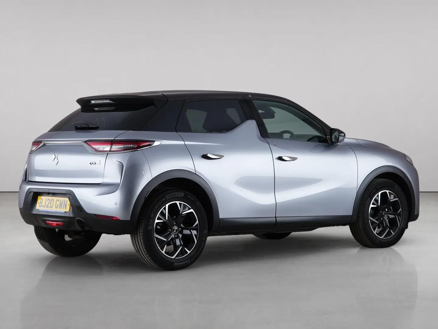 DS Automobiles DS 3 Crossback view 9