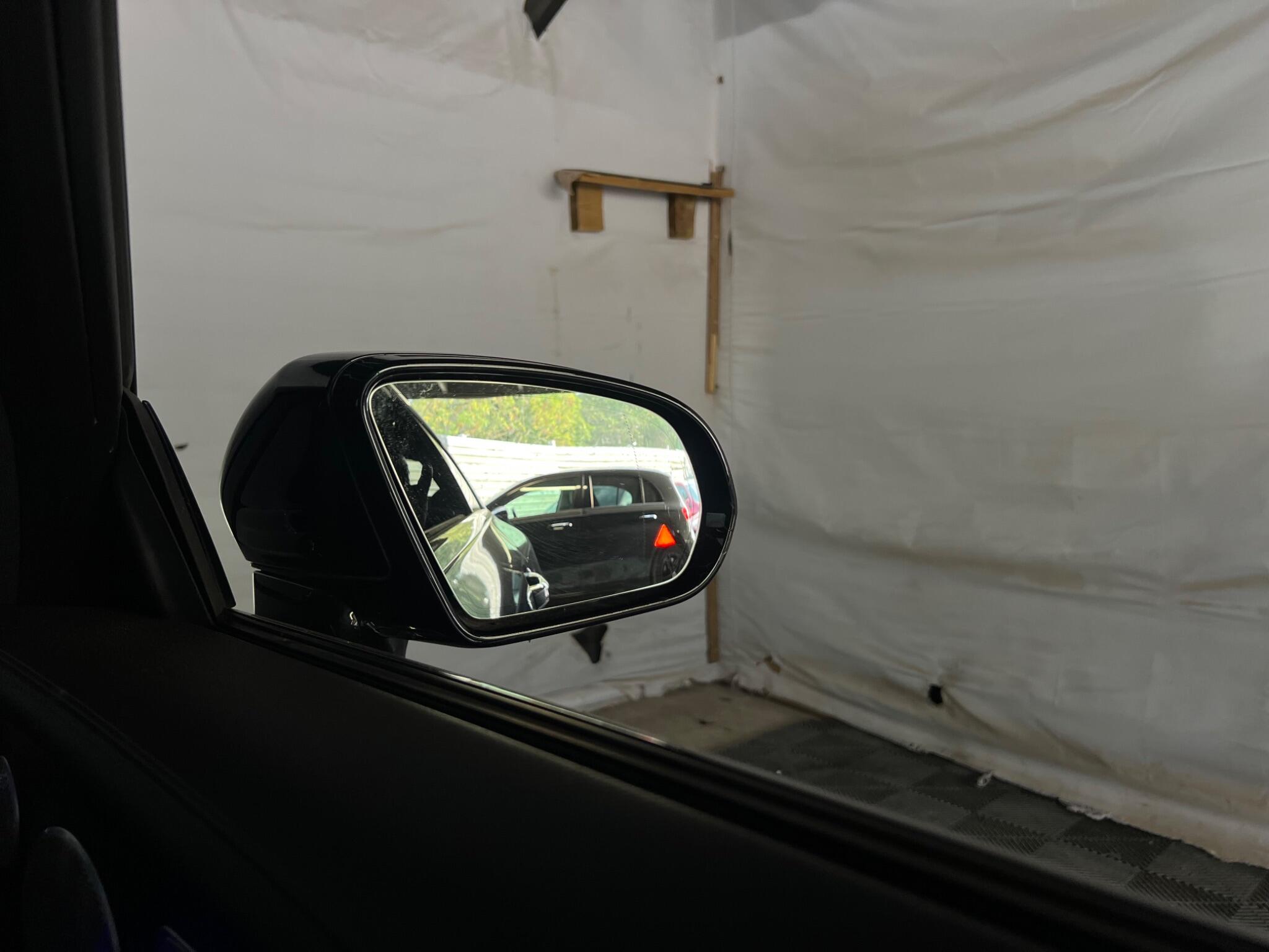 Mercedes-Benz E-Class view 55
