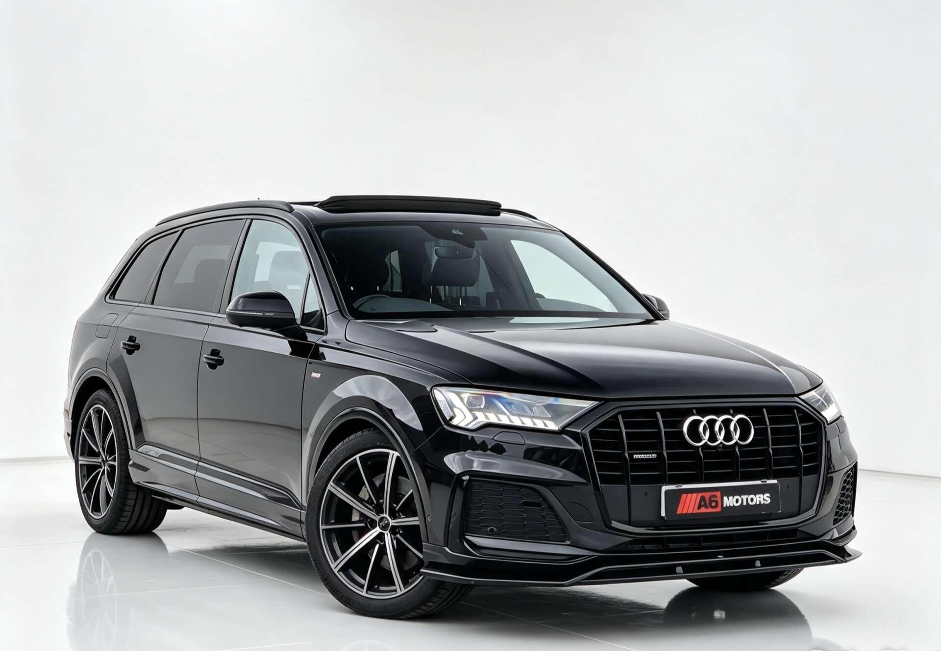 Audi Q7 view 3