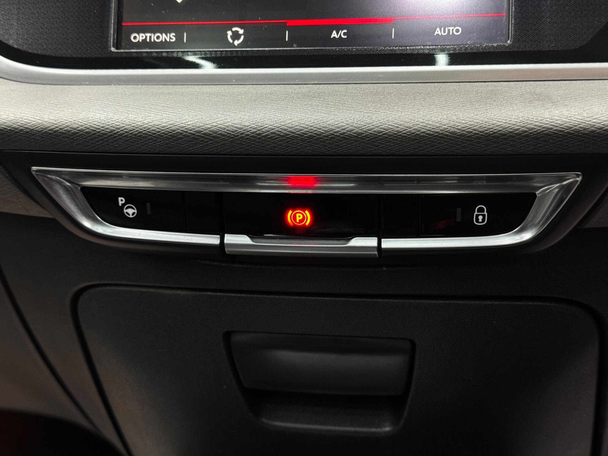 Citroen Grand C4 Spacetourer view 28