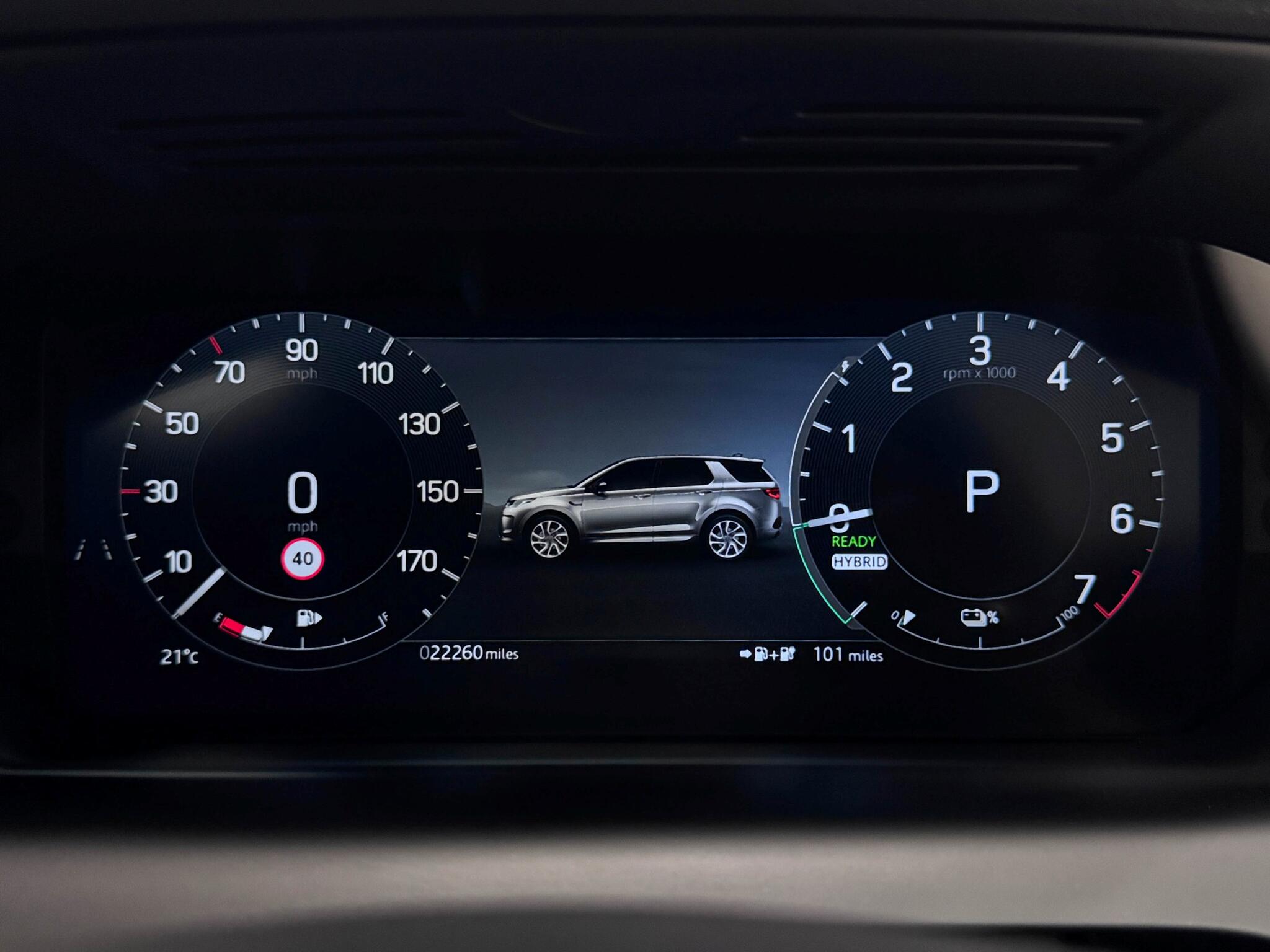 Land Rover Discovery Sport view 13