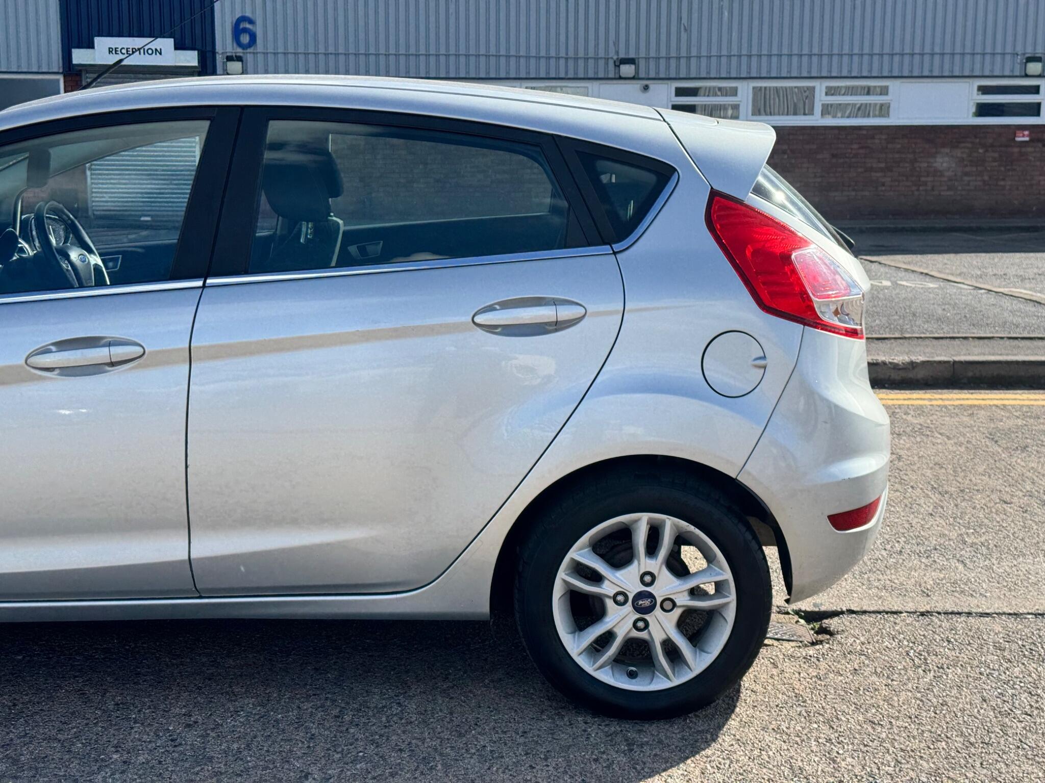 Ford Fiesta view 36
