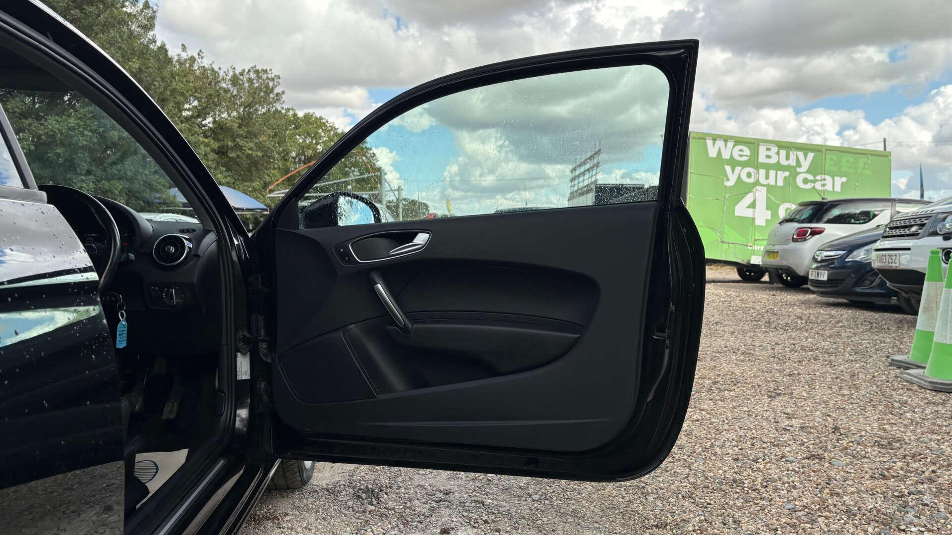 Audi A1 view 37