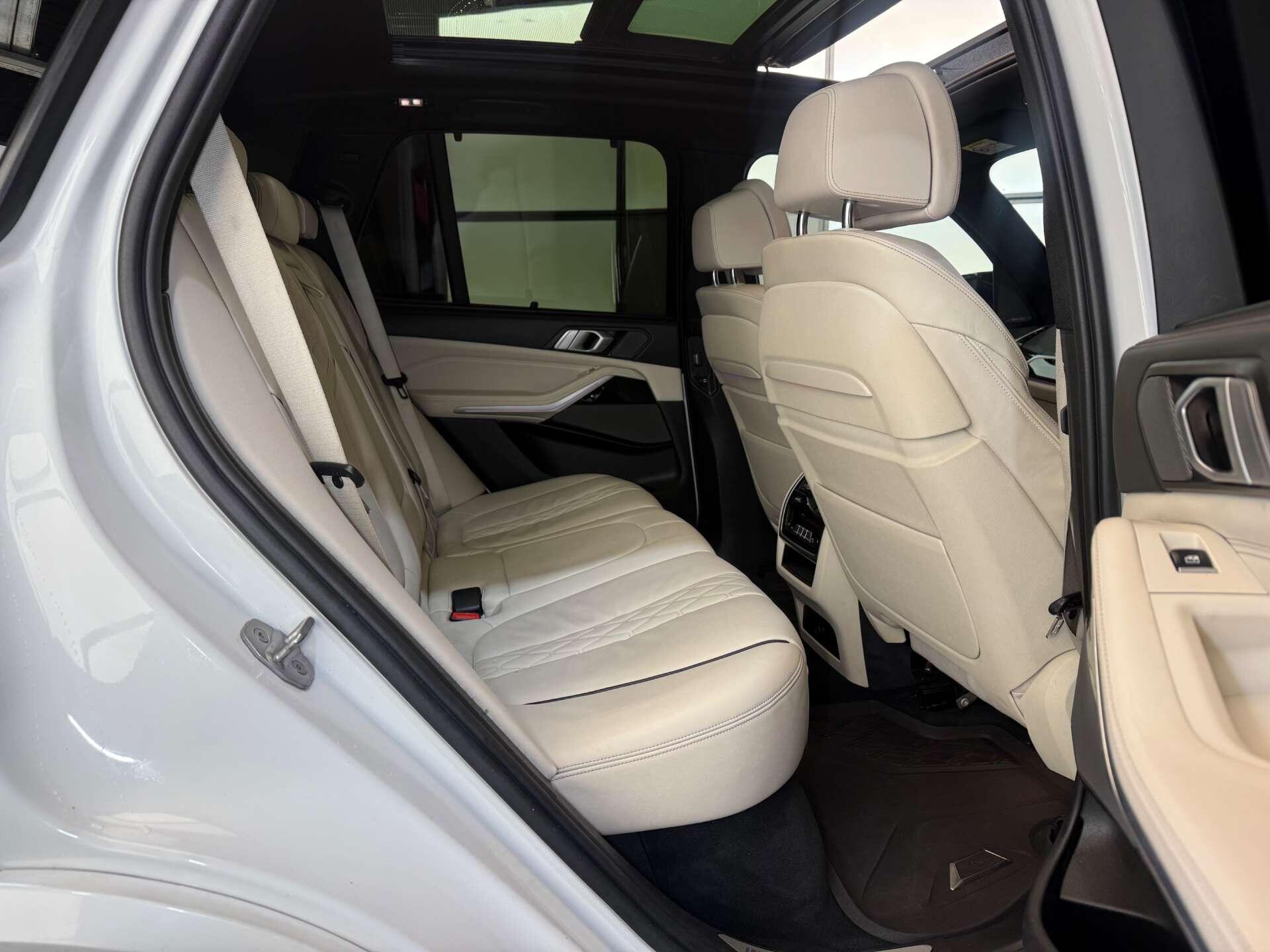BMW X5 view 23