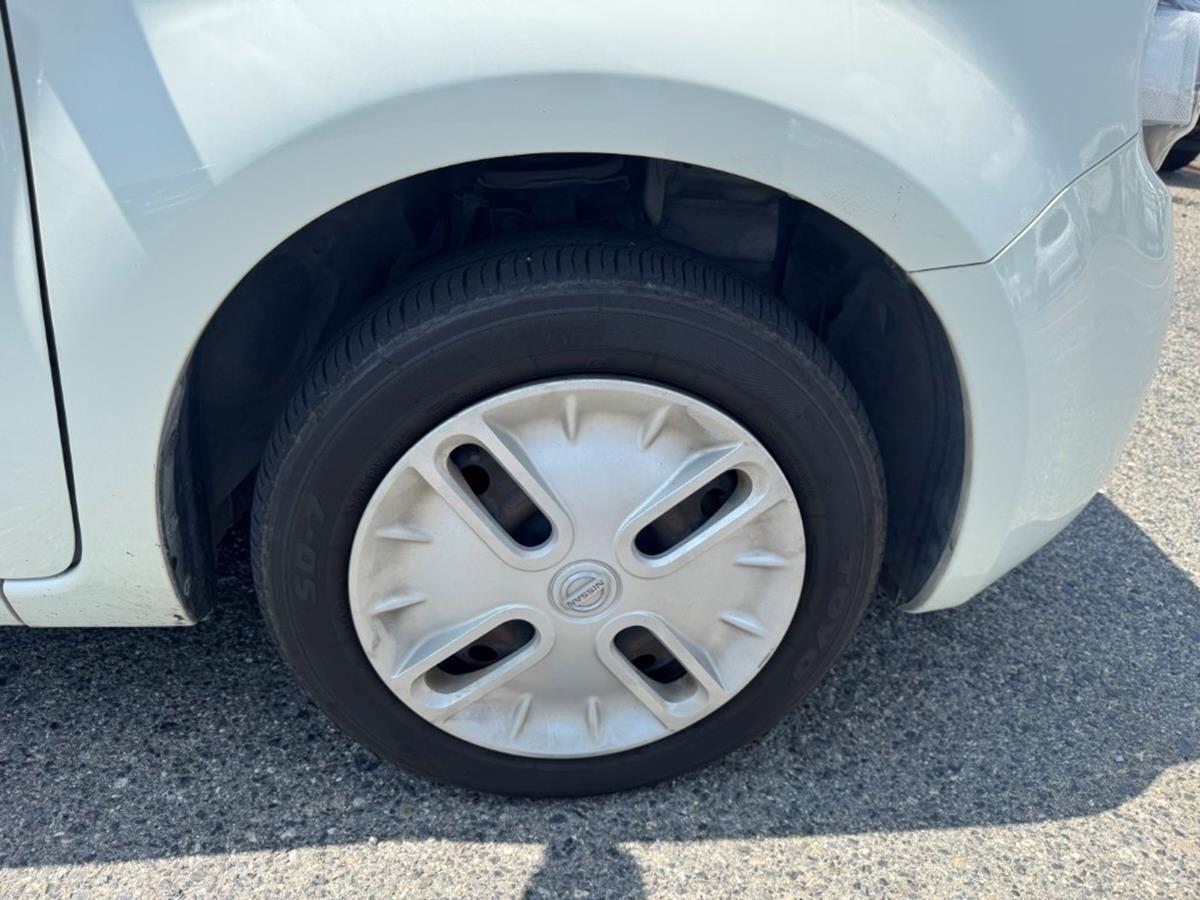 Nissan Cube view 15