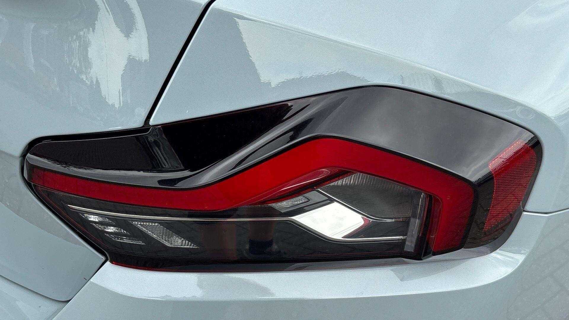 BMW 2 Series view 17