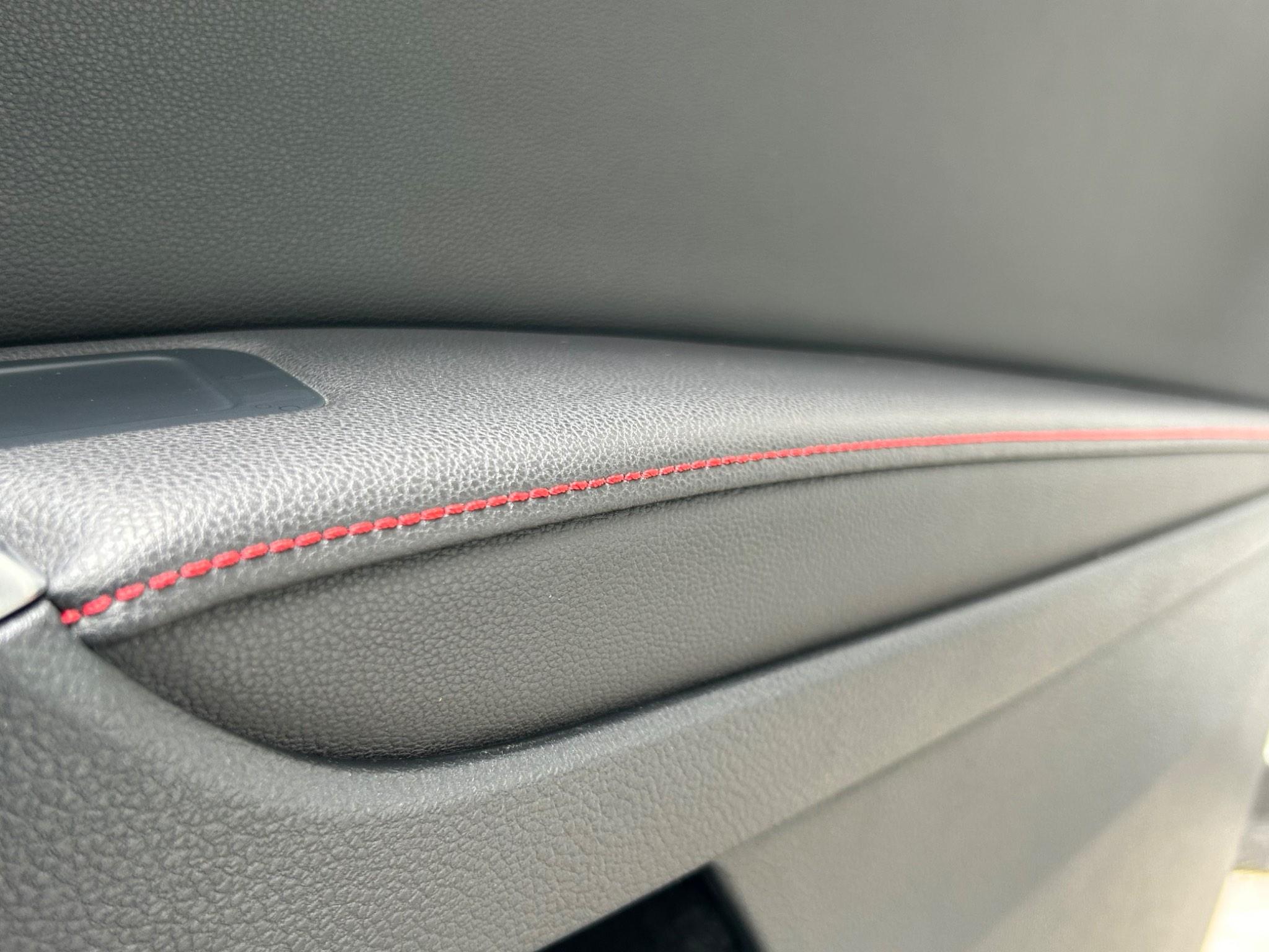Volkswagen Golf view 27