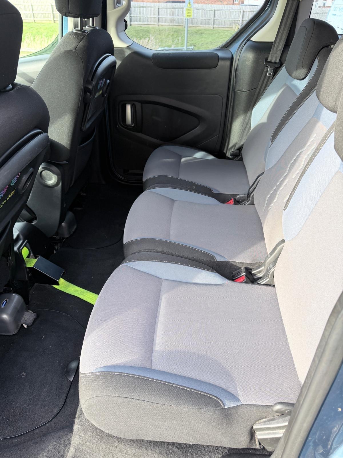 Peugeot Partner Tepee view 10