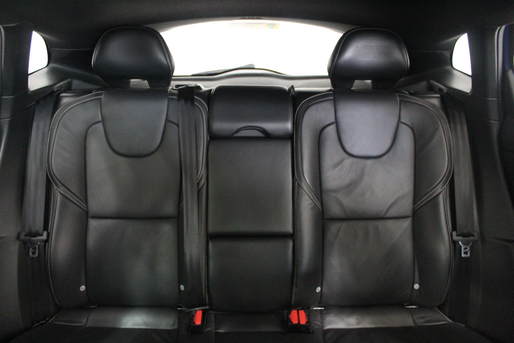 Volvo V40 view 53