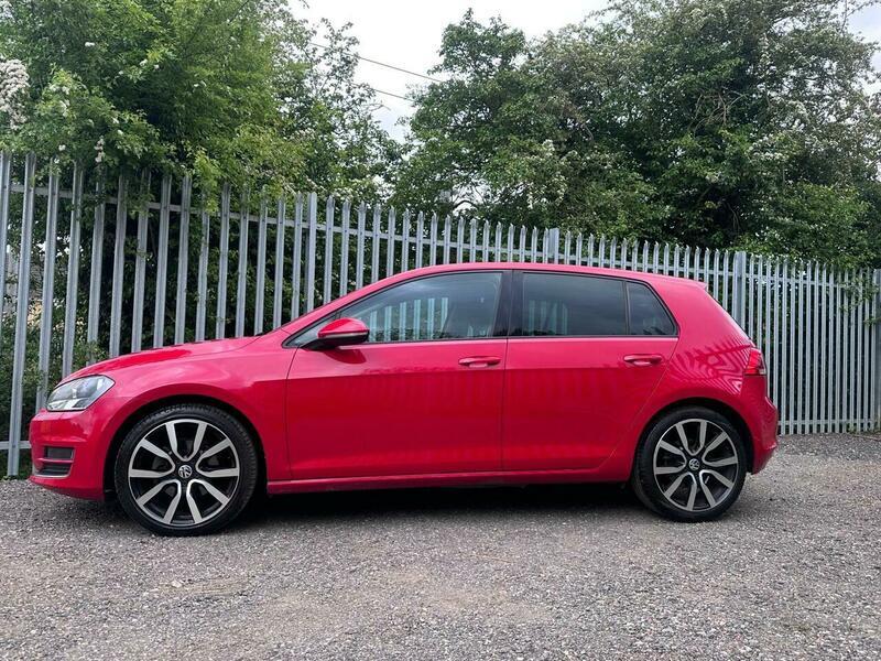 2016 Volkswagen Golf image 10