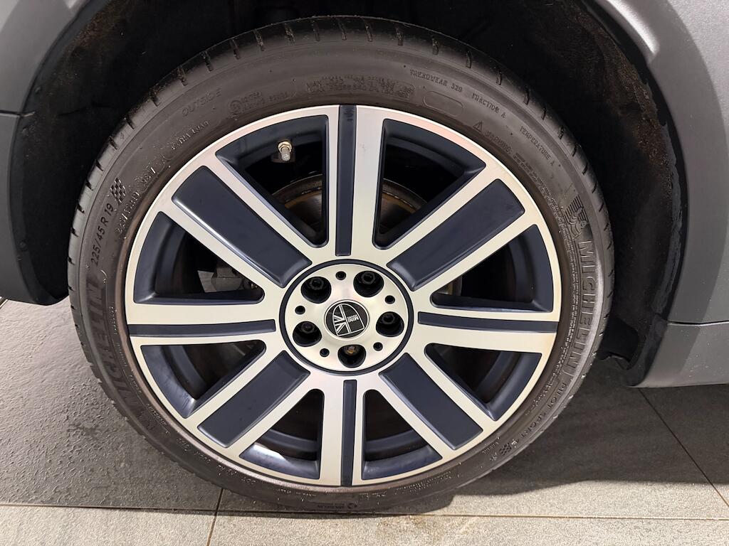 Mini Countryman view 20
