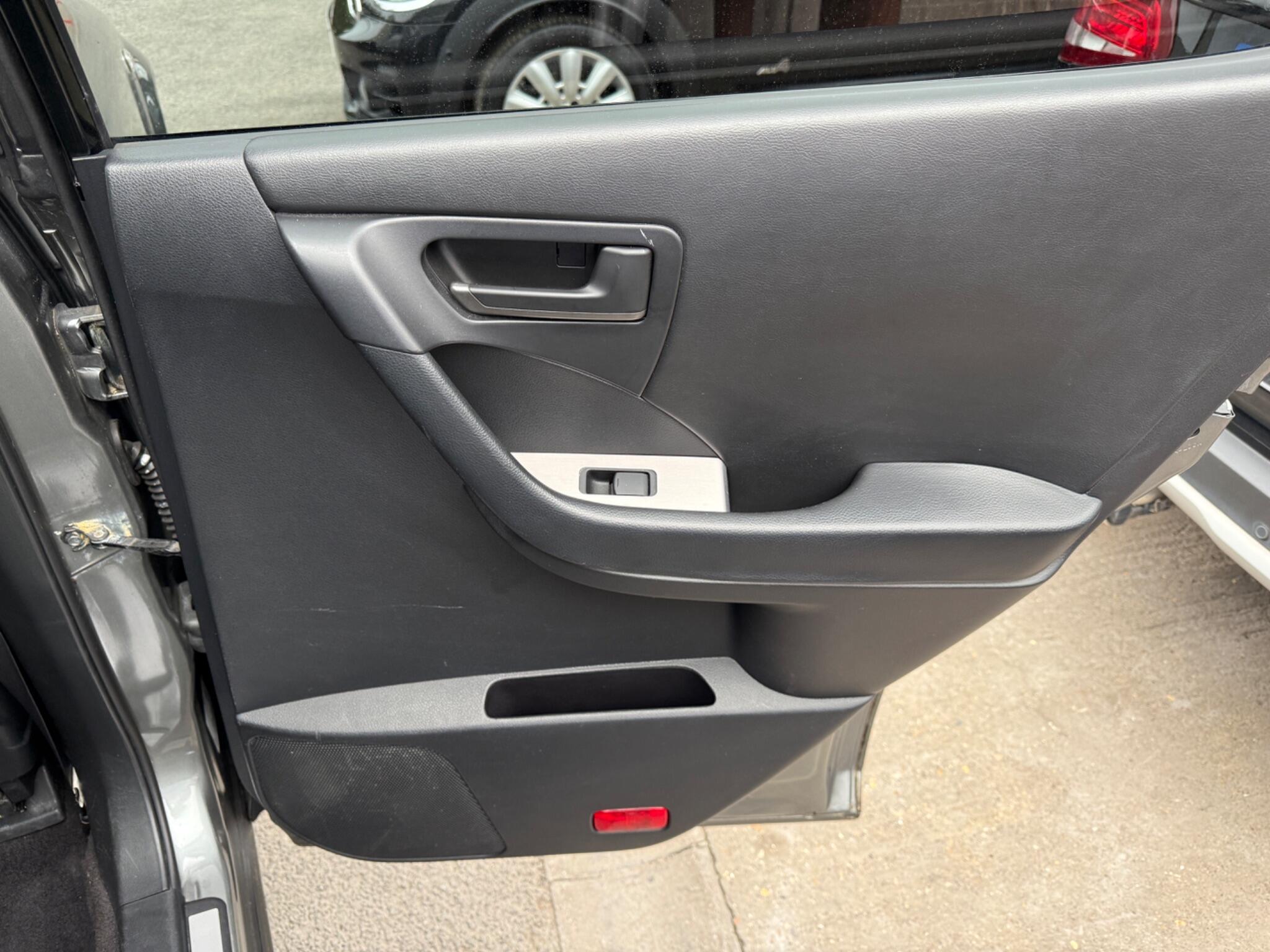 Nissan Murano - Image 40